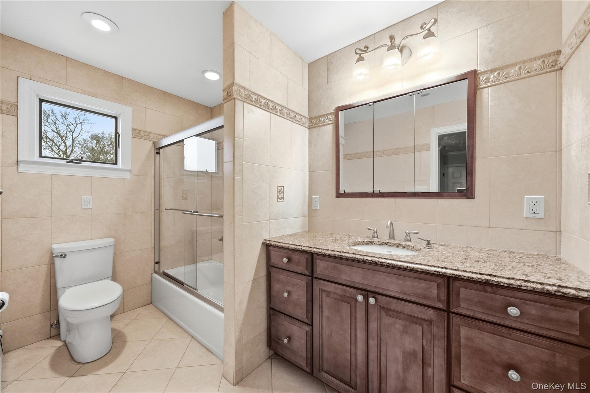 16 Pantzer Street, Smithtown, NY 11787