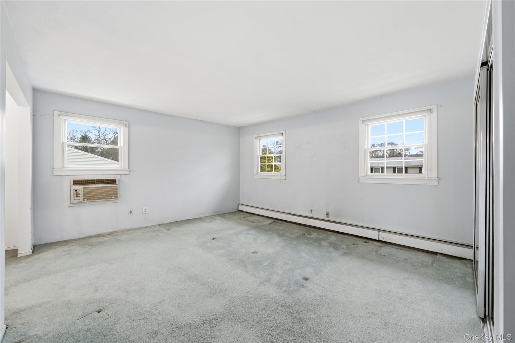 16 Pantzer Street, Smithtown, NY 11787