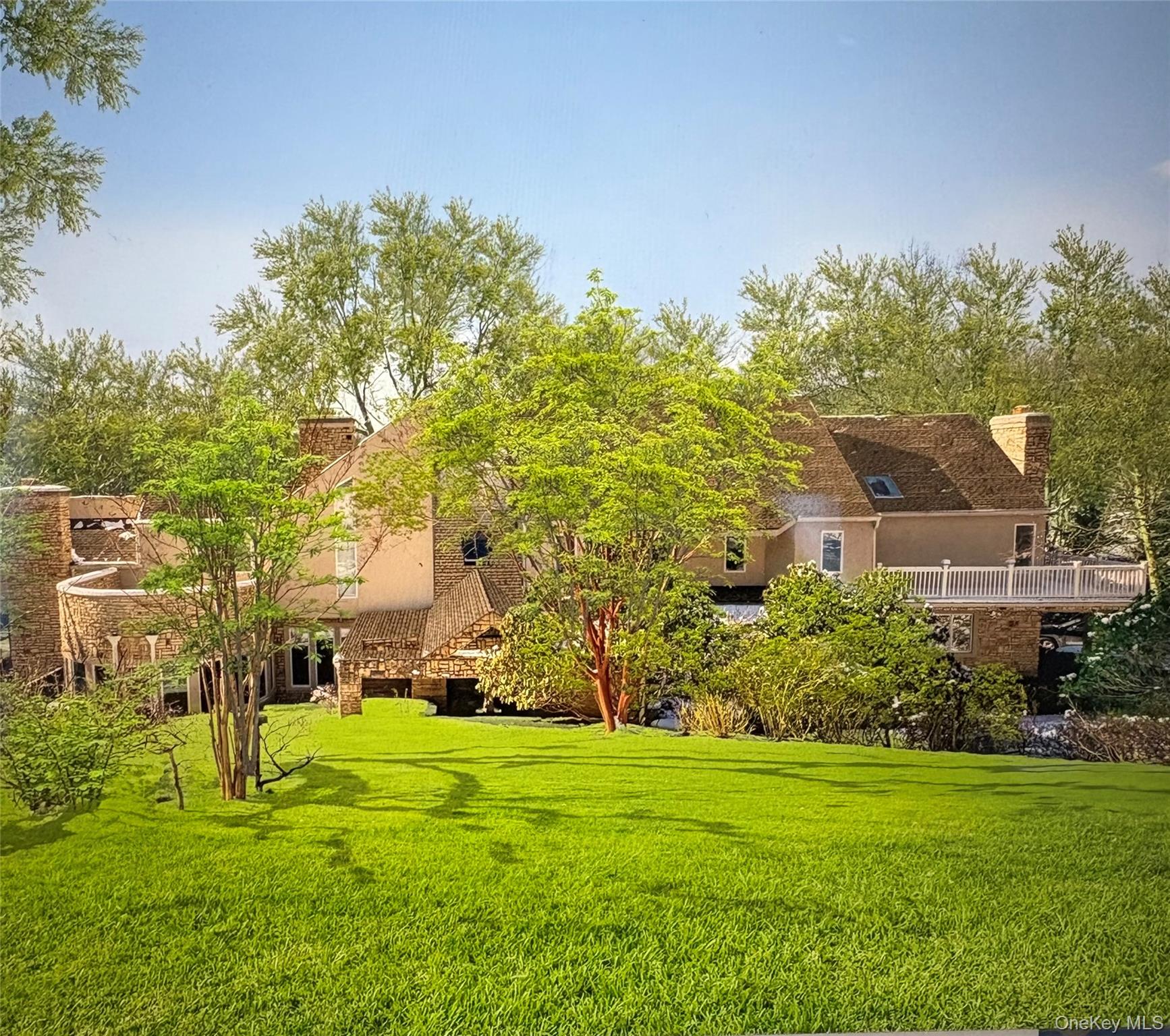 301 Oakley Court, Mill Neck, NY 11765