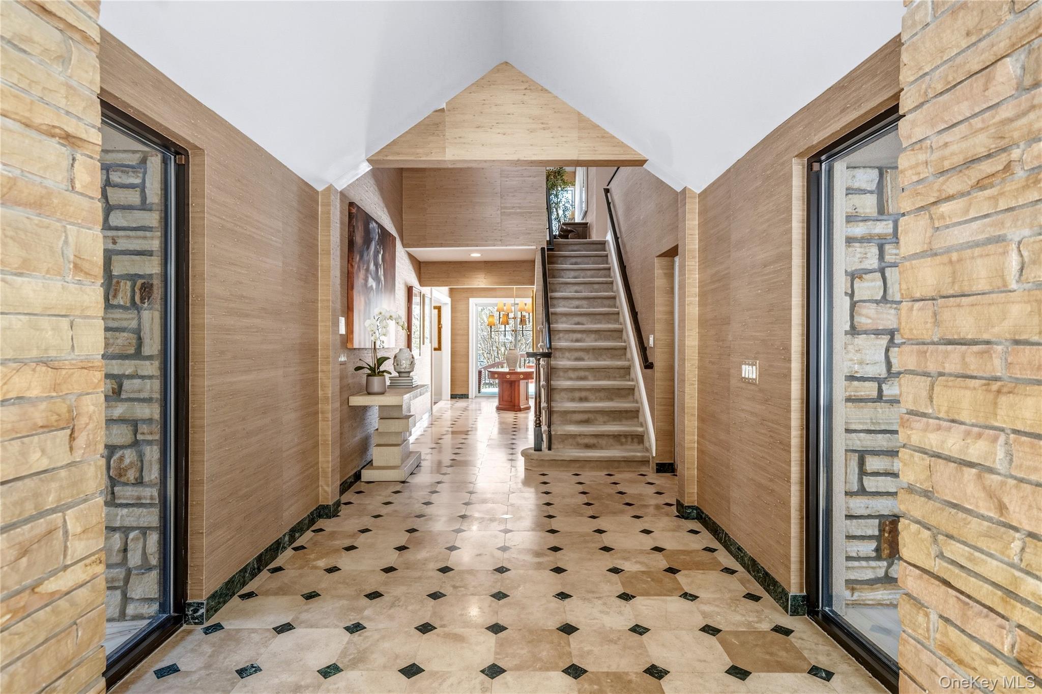 301 Oakley Court, Mill Neck, NY 11765