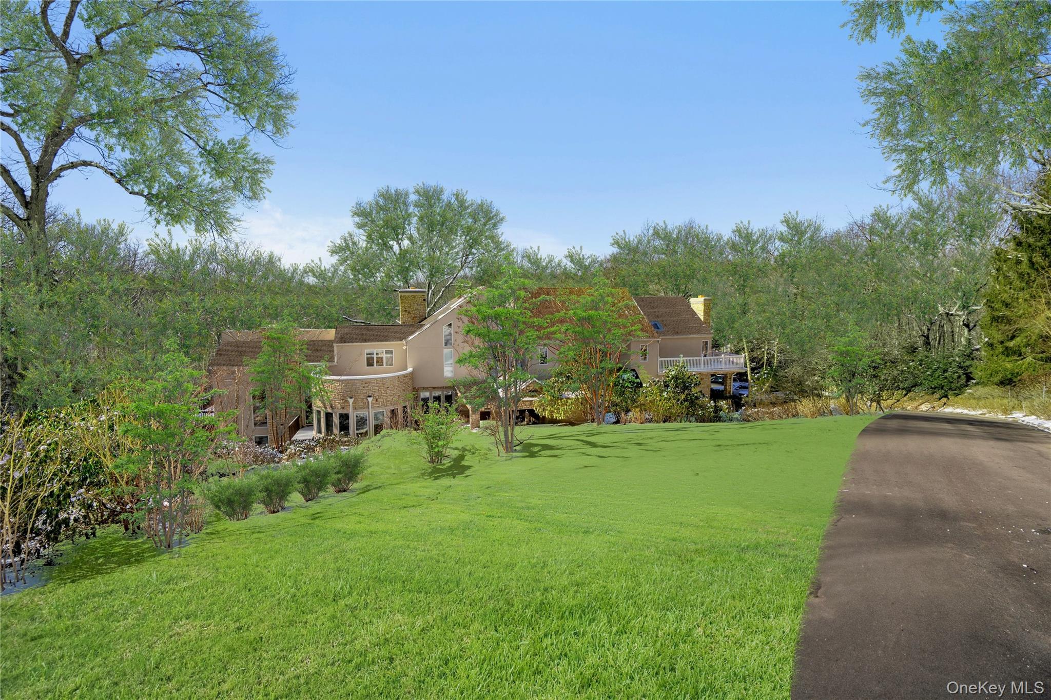 301 Oakley Court, Mill Neck, NY 11765