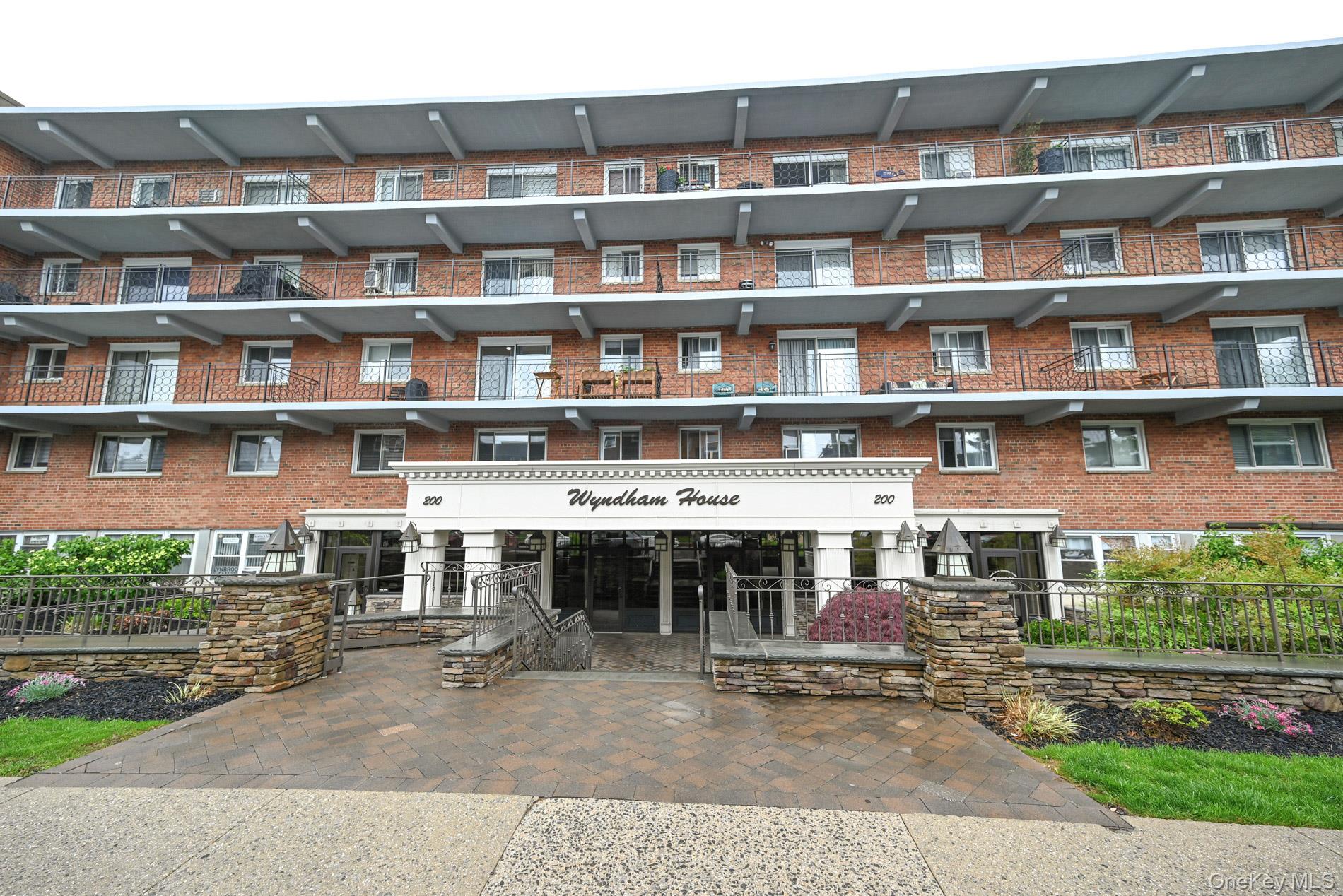 200 Atlantic Avenue # 212, Lynbrook, NY 11563