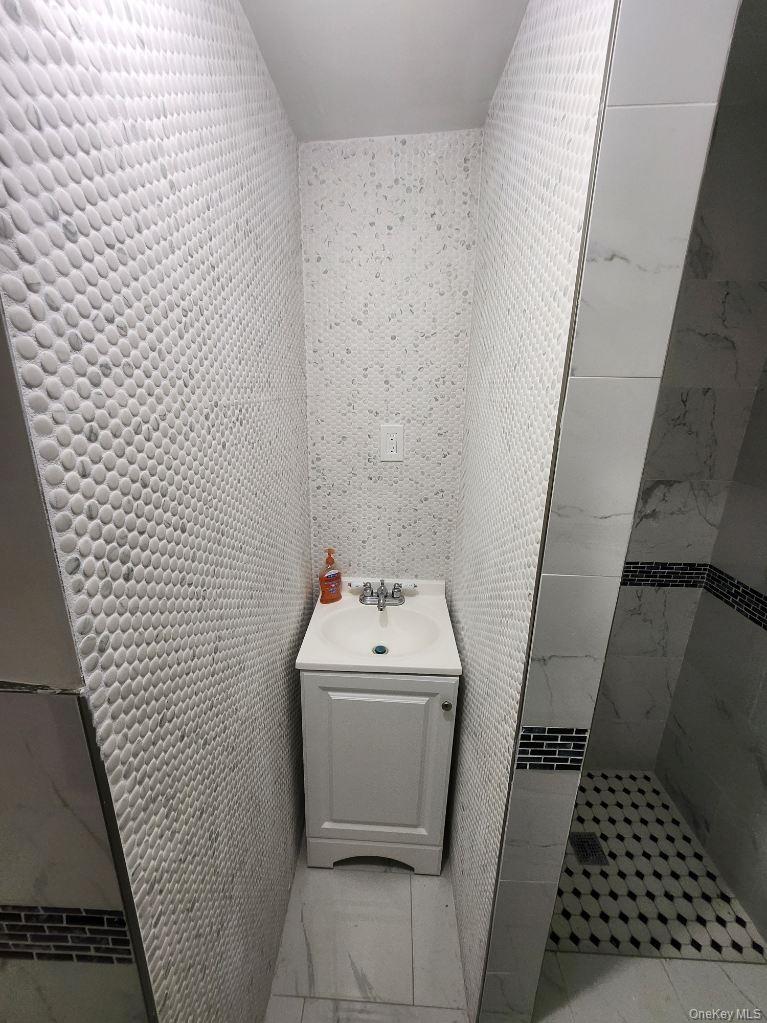 107 Oak Ridge Road, Hopewell Junction, NY 12533