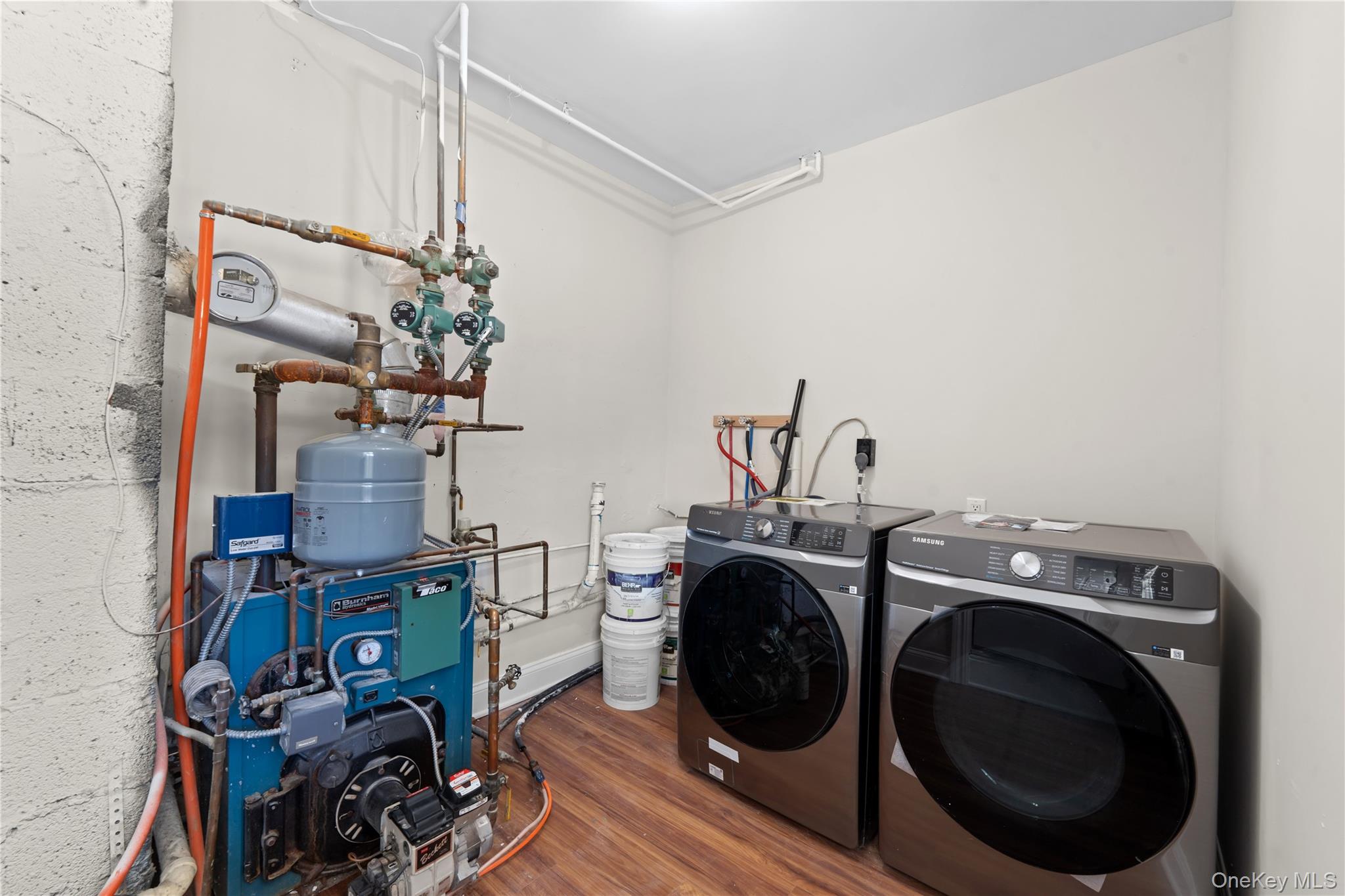 22 Guilette Place, Amityville, NY 11701