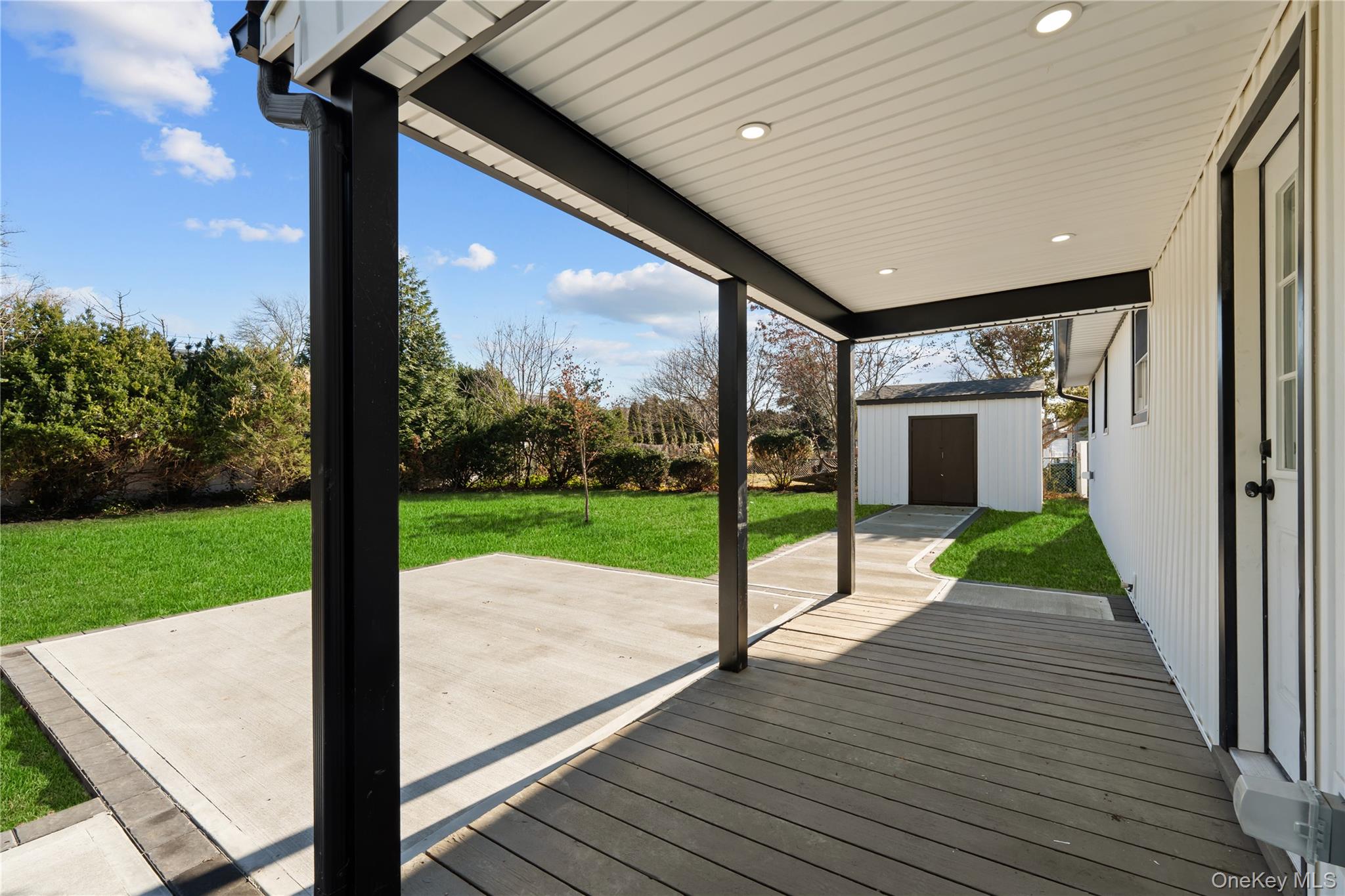 22 Guilette Place, Amityville, NY 11701