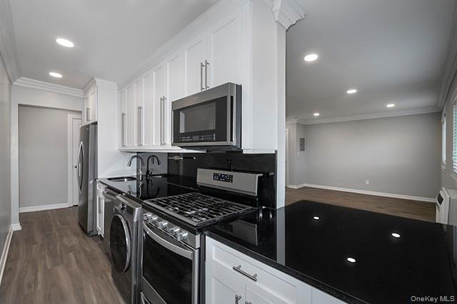 407 East Main Street # 407-5B, Bay Shore, NY 11706