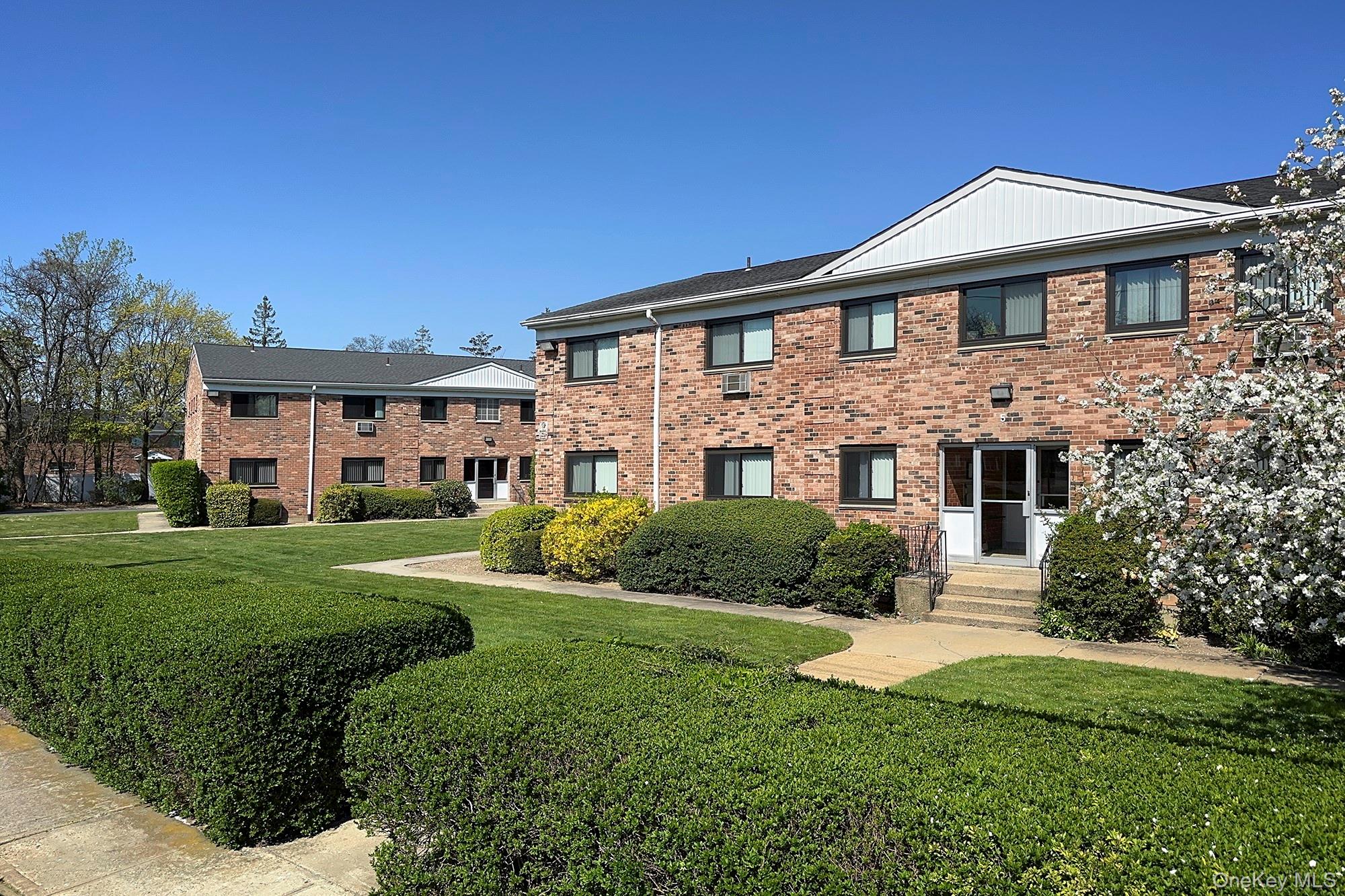 407 East Main Street # 407-5B, Bay Shore, NY 11706