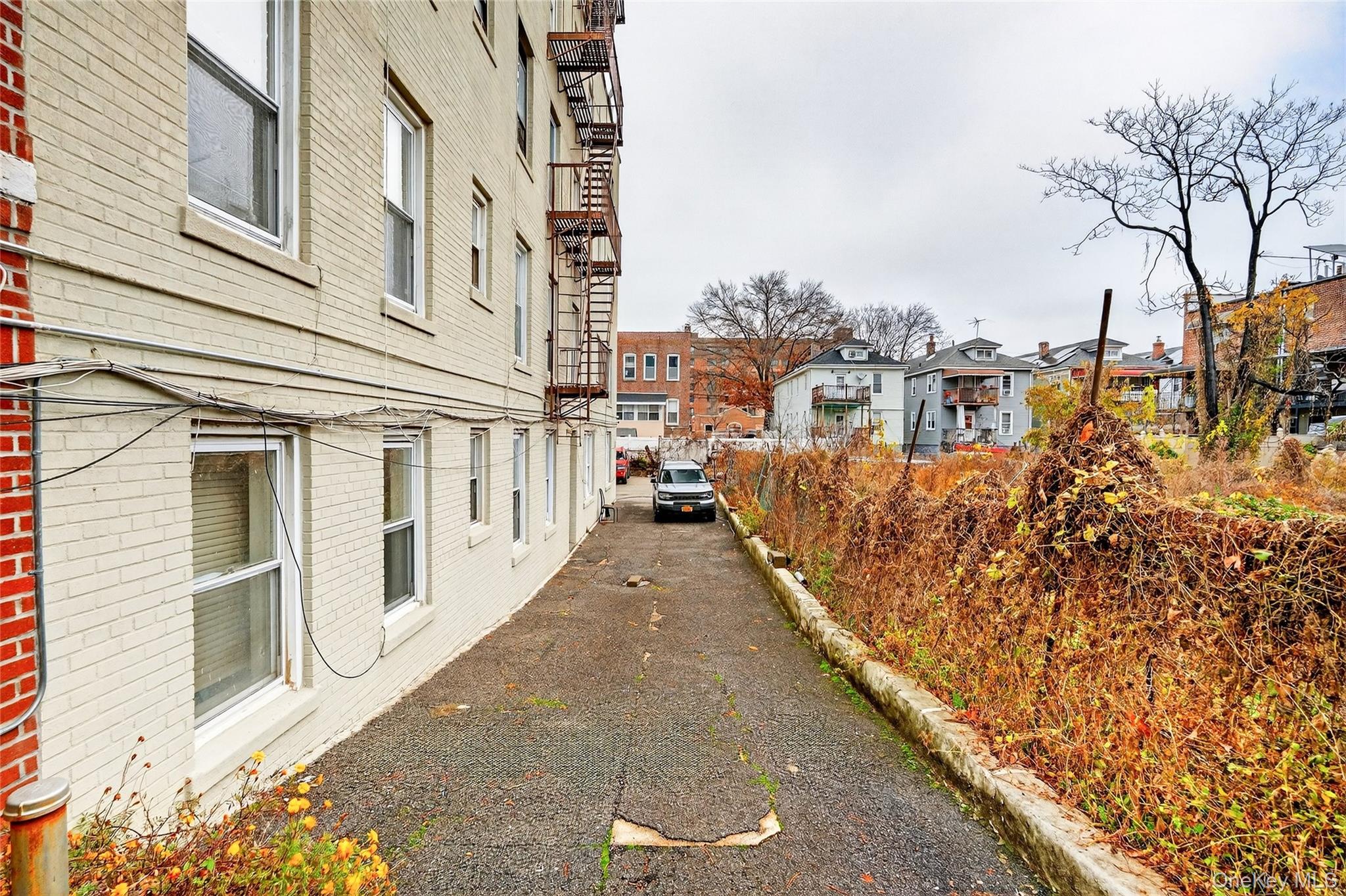 759 E 221st Street, Bronx, NY 10467