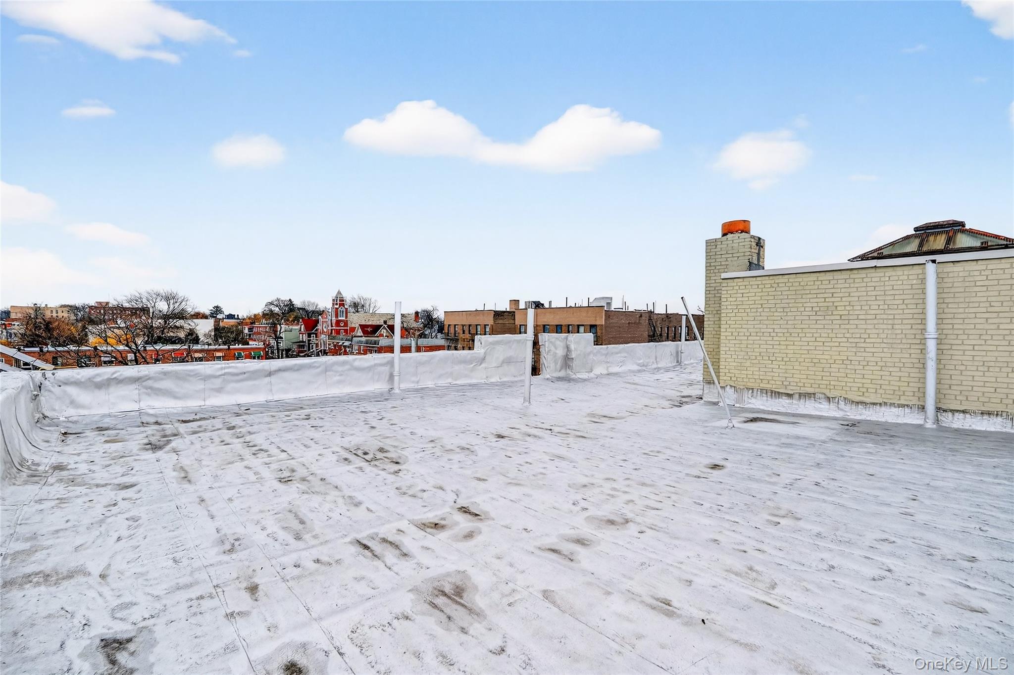 759 E 221st Street, Bronx, NY 10467