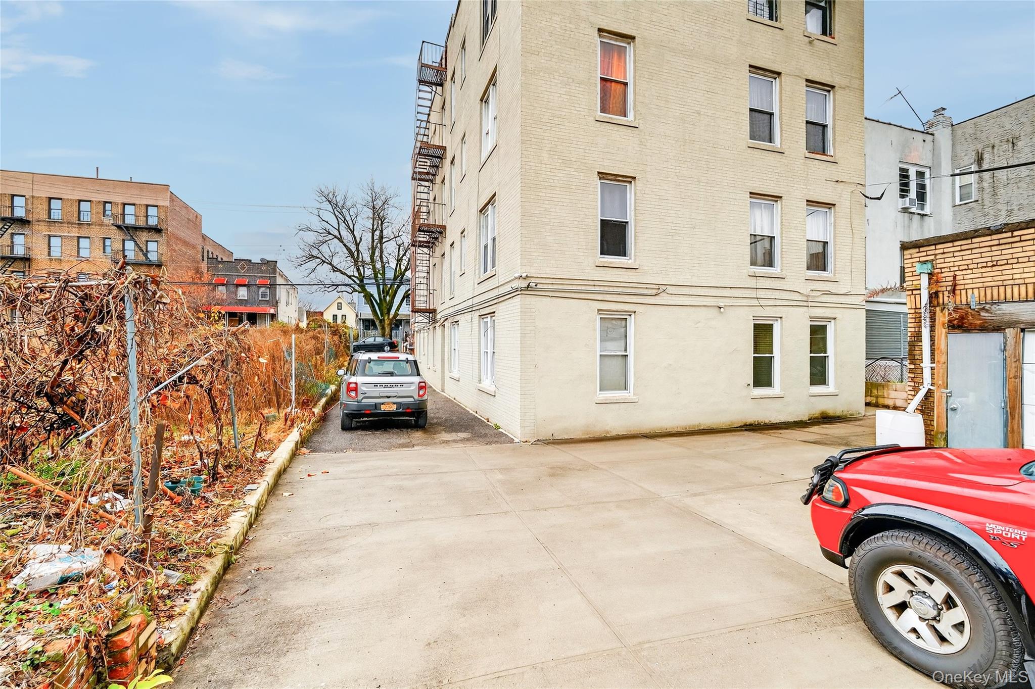 759 E 221st Street, Bronx, NY 10467