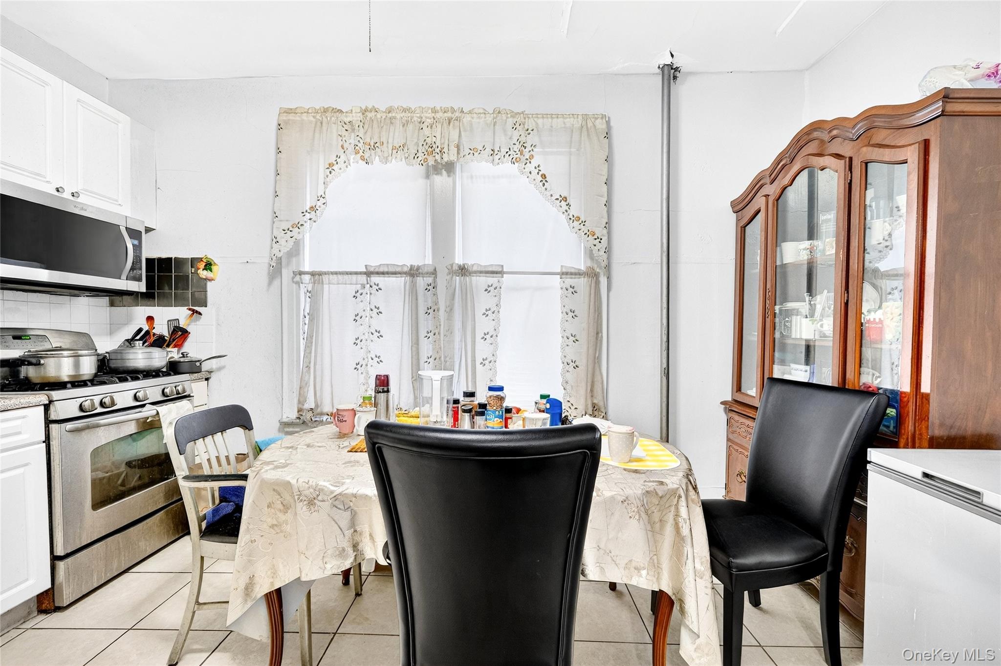 759 E 221st Street, Bronx, NY 10467