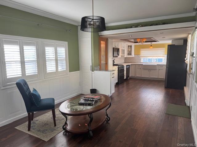 658 Sound Avenue # F6, Calverton, NY 11933