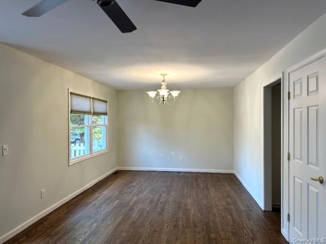 96 W Tiana Road, Hampton Bays, NY 11946