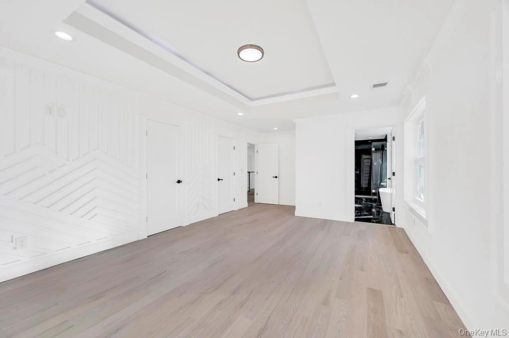 11 Goshen Street, Elmont, NY 11003