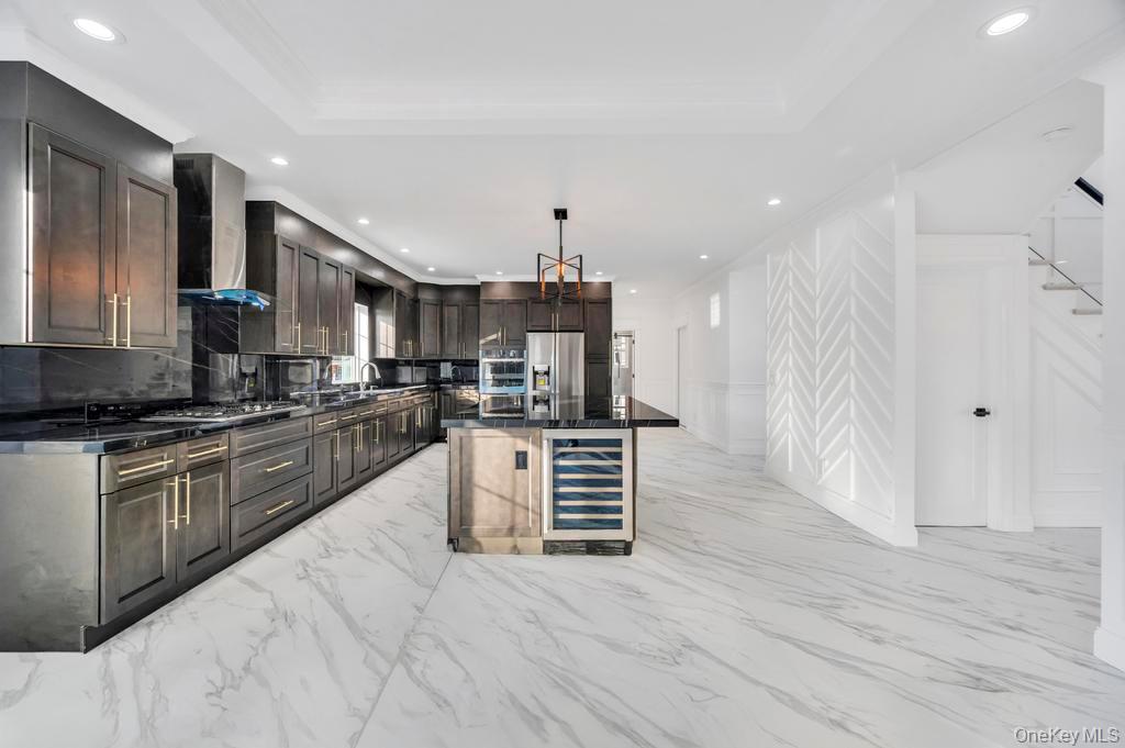 11 Goshen Street, Elmont, NY 11003