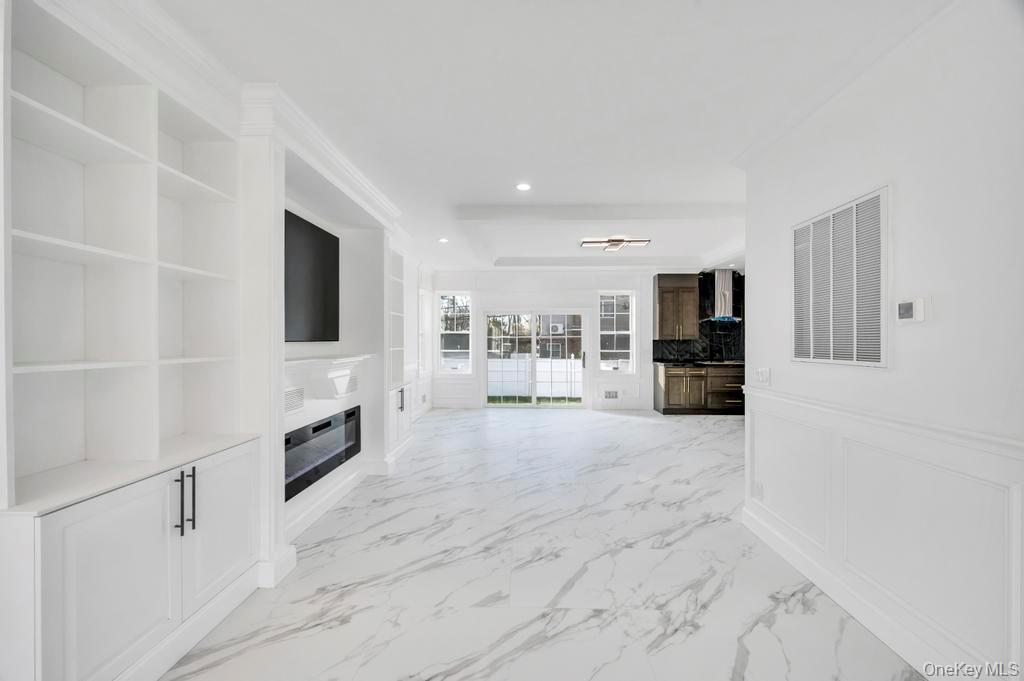 11 Goshen Street, Elmont, NY 11003