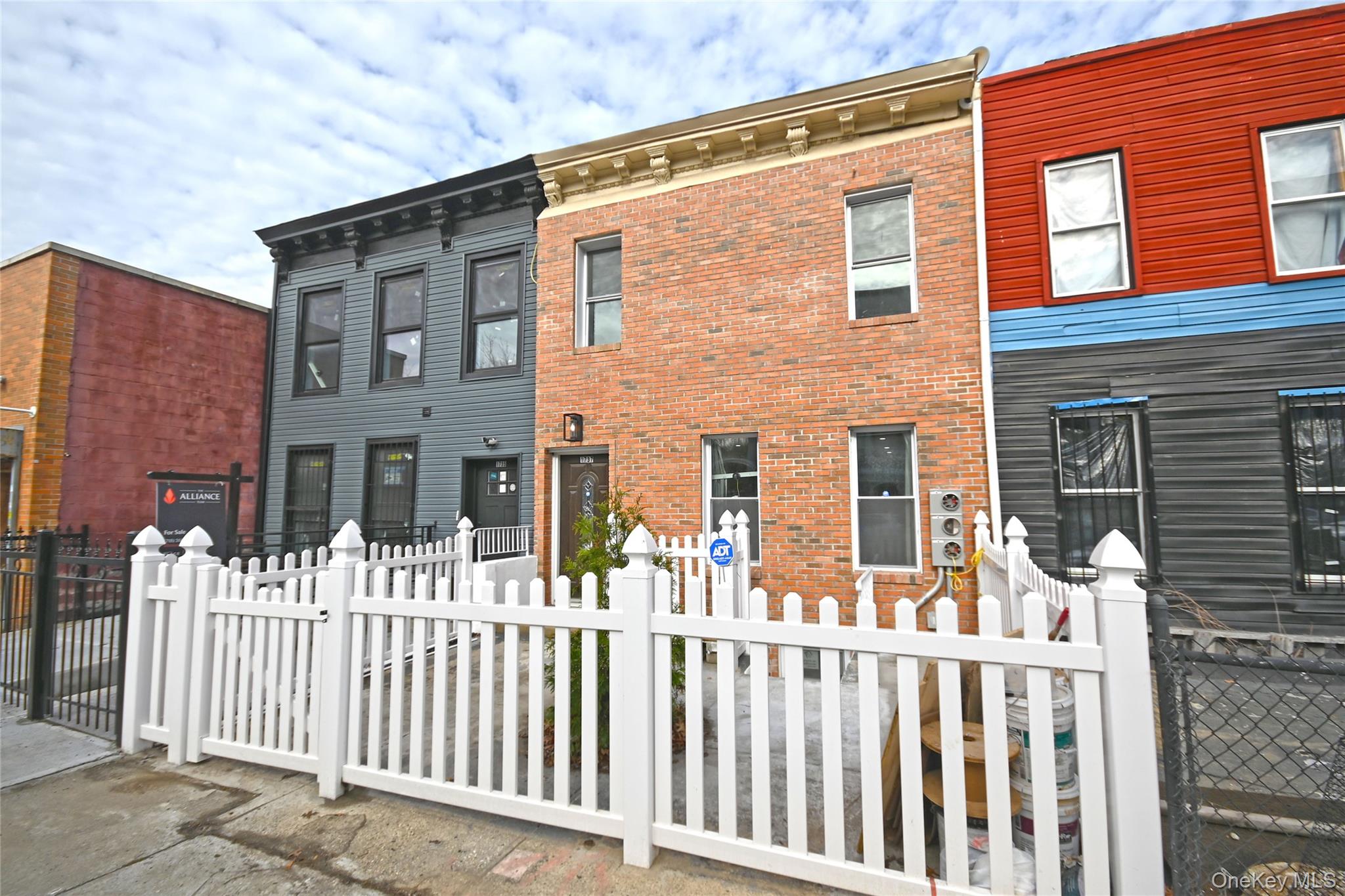 1737 Pacific Street, Brooklyn, NY 11213