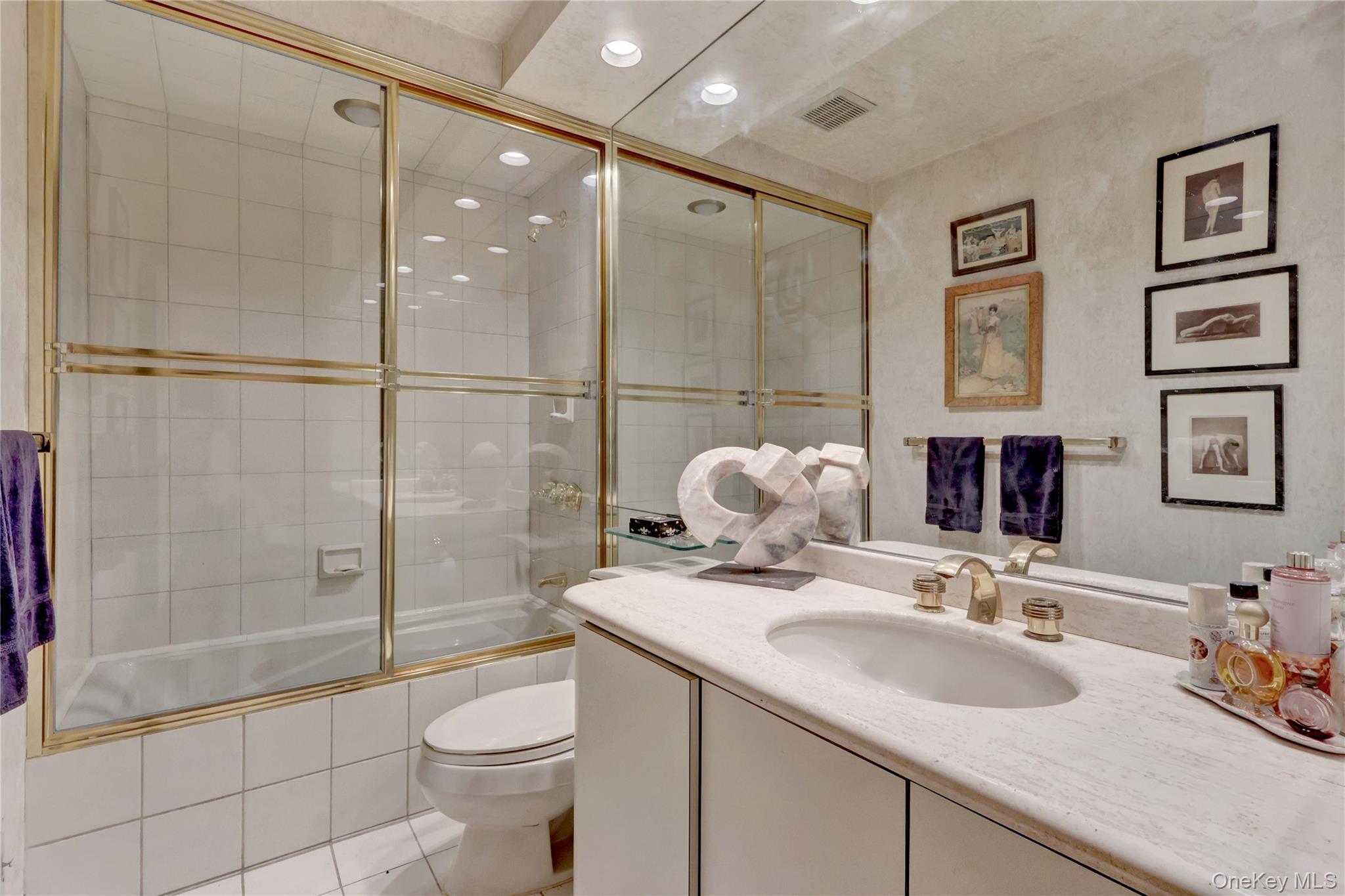 2988 Bond Drive, Merrick, NY 11566