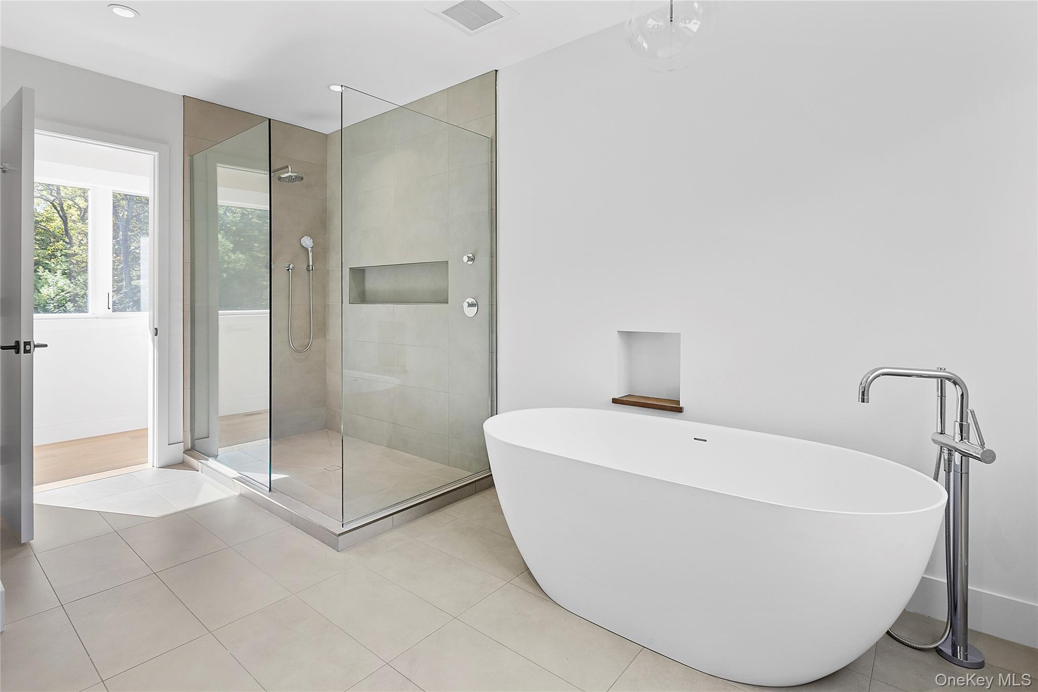 26 Alewive Brook Road, East Hampton, NY 11937