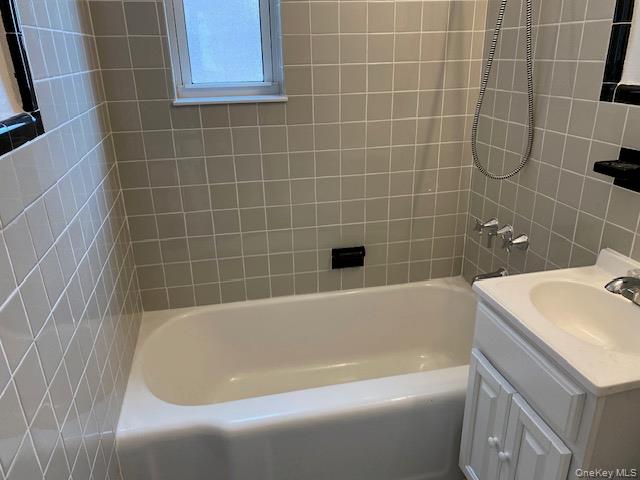 260-18 75th Avenue # 1st fl, Glen Oaks, NY 11004