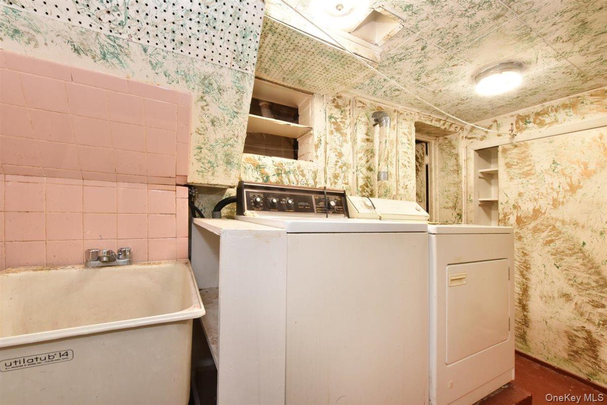 222 Avenue V, Brooklyn, NY 11223