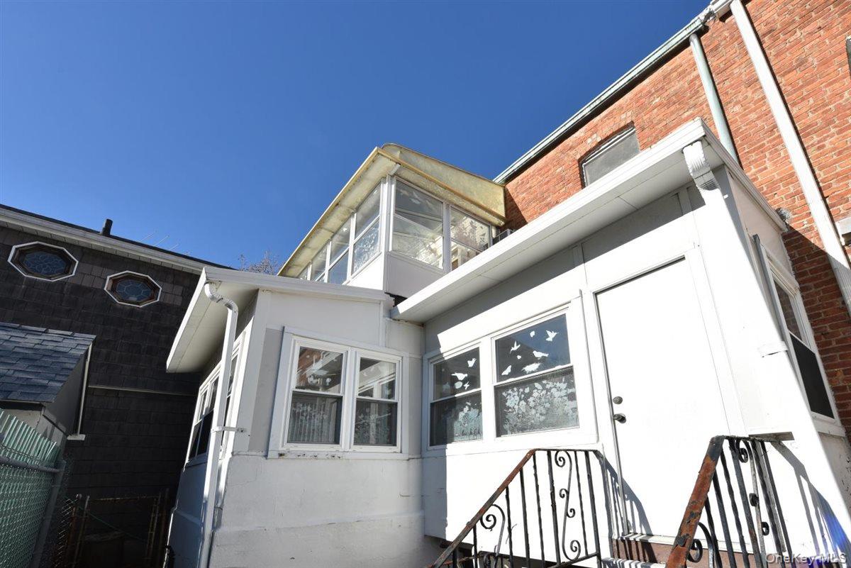 222 Avenue V, Brooklyn, NY 11223