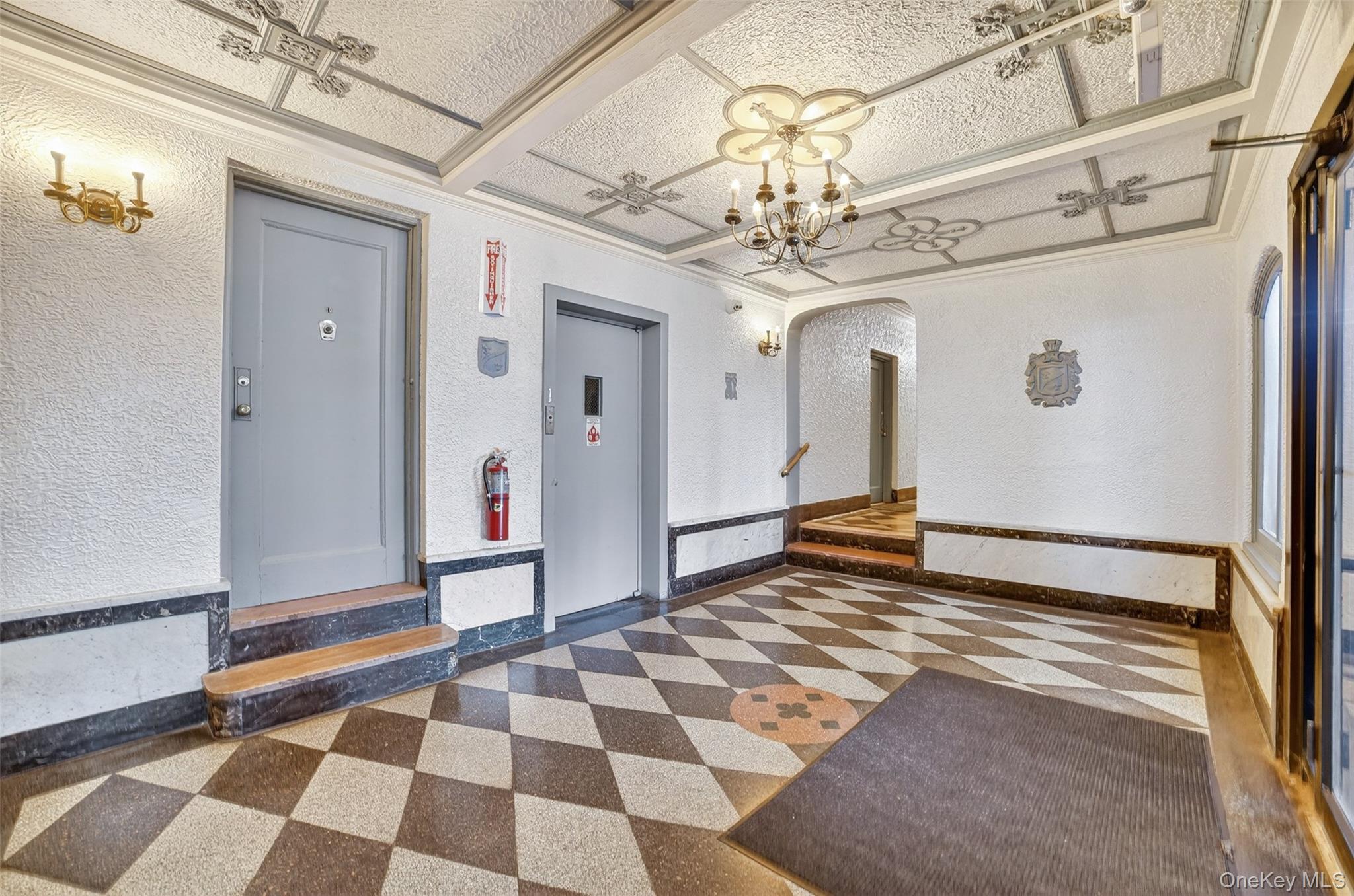 673 Locust Street # 1F, Mount Vernon, NY 10552