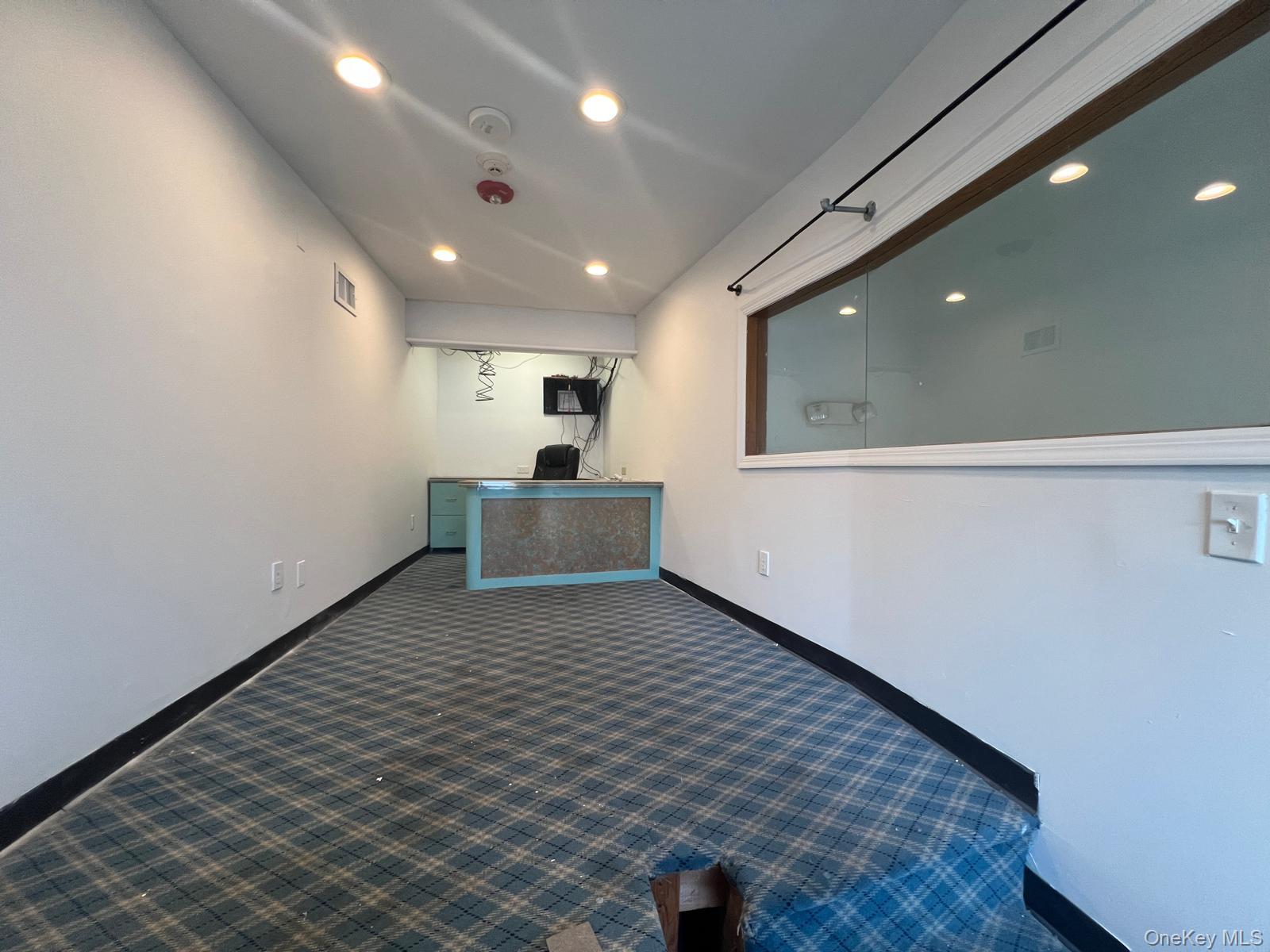 411 Jericho Turnpike, New Hyde Park, NY 11040