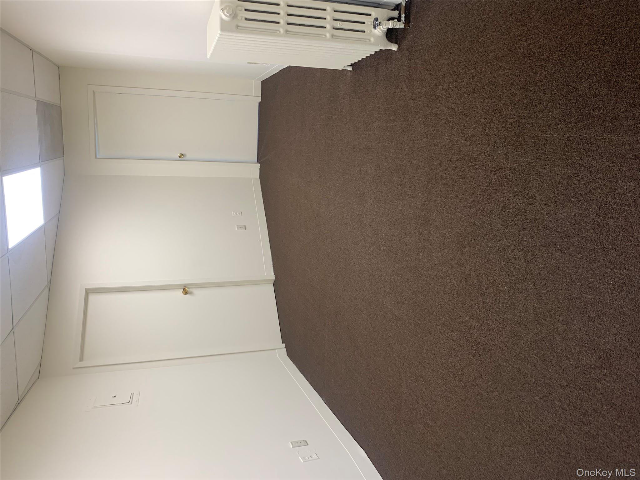 375 Sunrise Highway # 1, Lynbrook, NY 11563