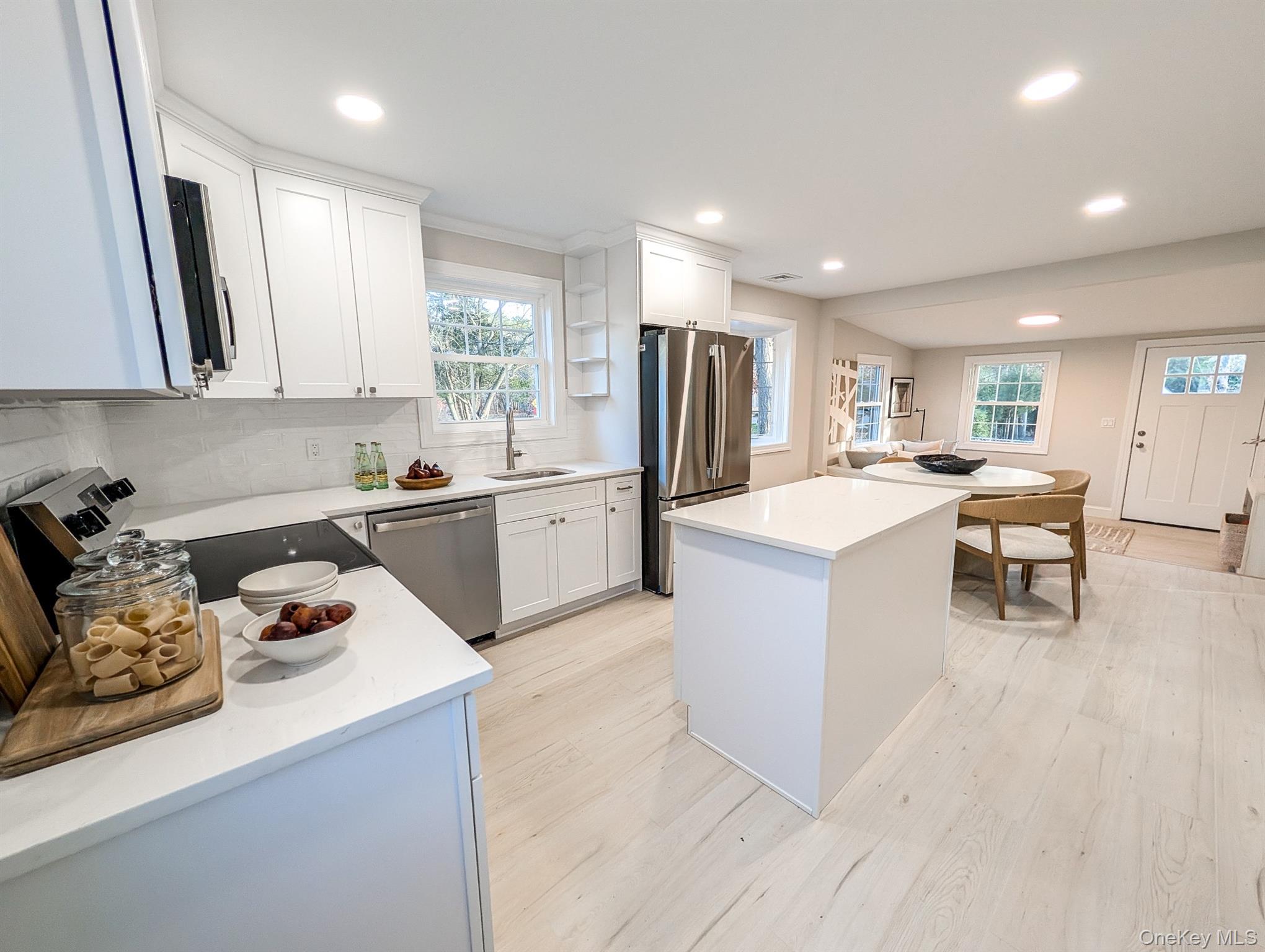 15 Short Street, Flanders, NY 11901