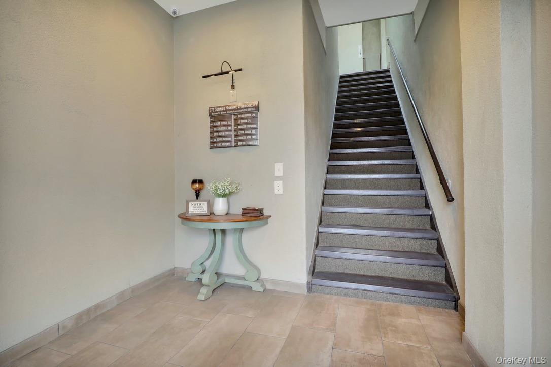 375 Sunrise Highway # 5, Lynbrook, NY 11563