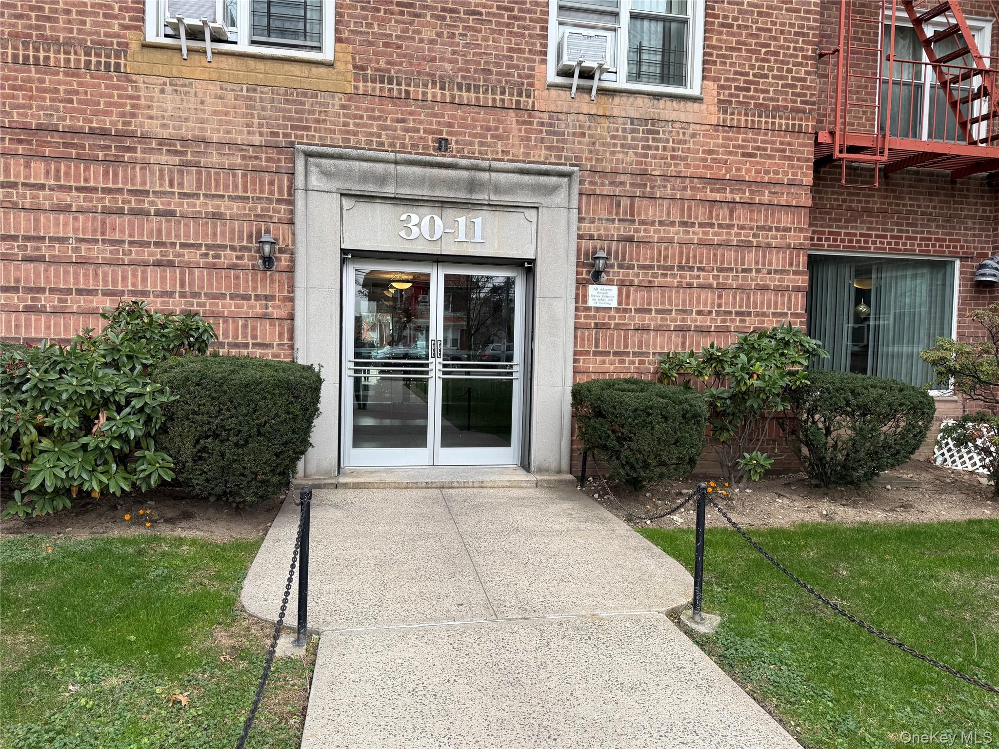 30-11 Parsons Boulevard # 2T, Flushing, NY 11354