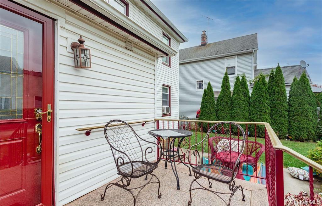 600 1st avenue, New Hyde Park, NY 11040