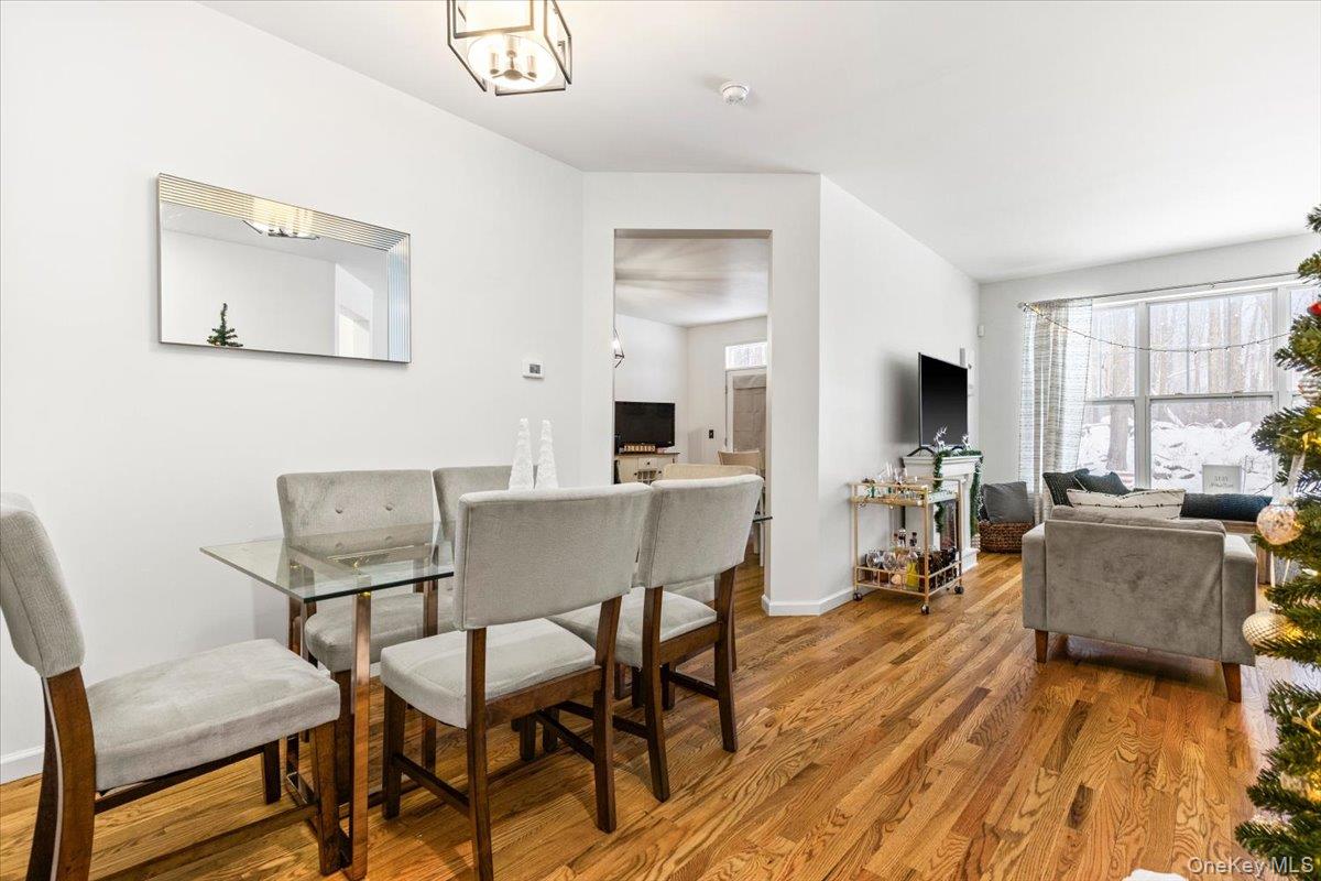 17 Woodrose Court, Middletown, NY 10940