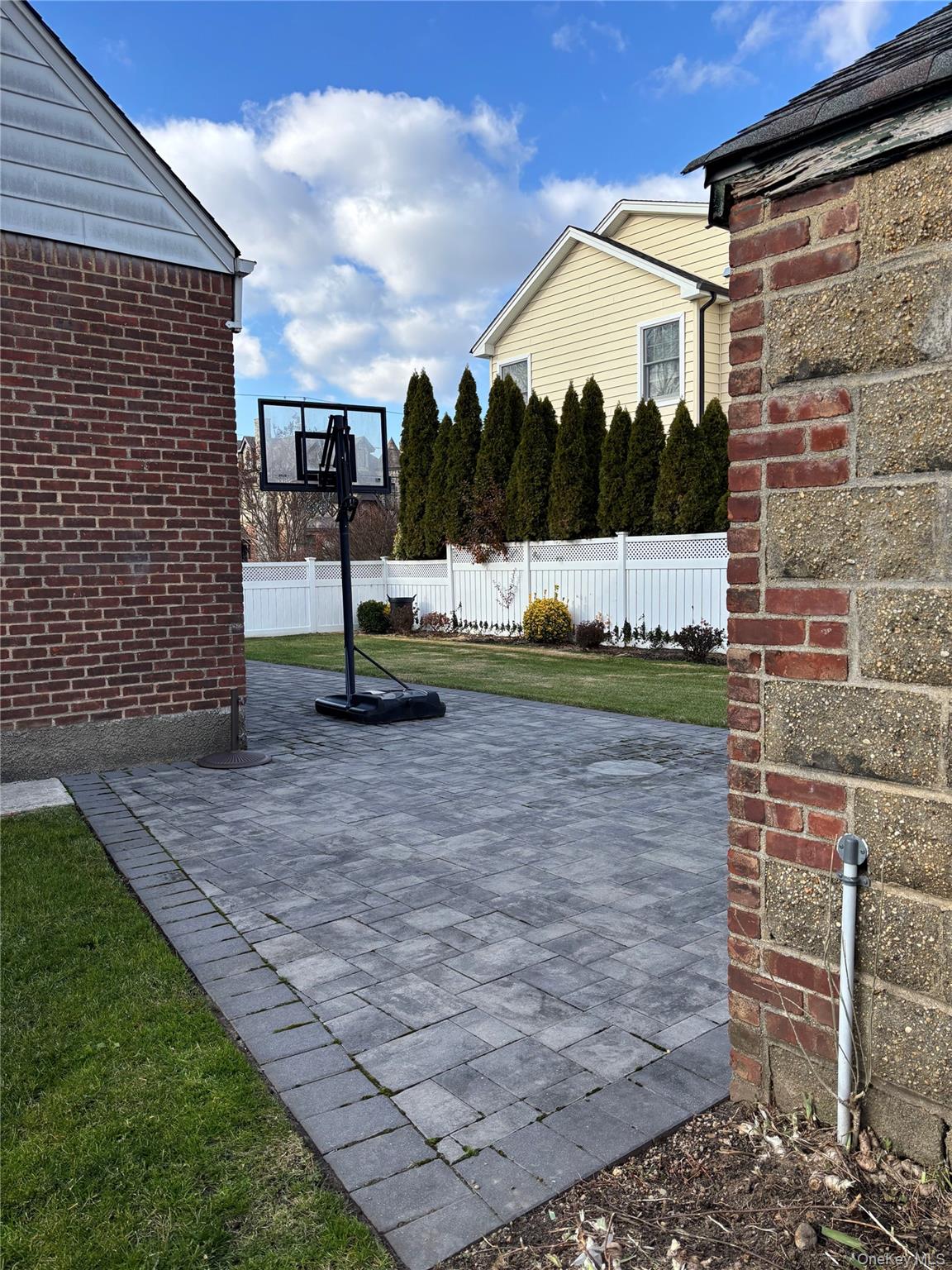 249 Grange Street, Franklin Square, NY 11010