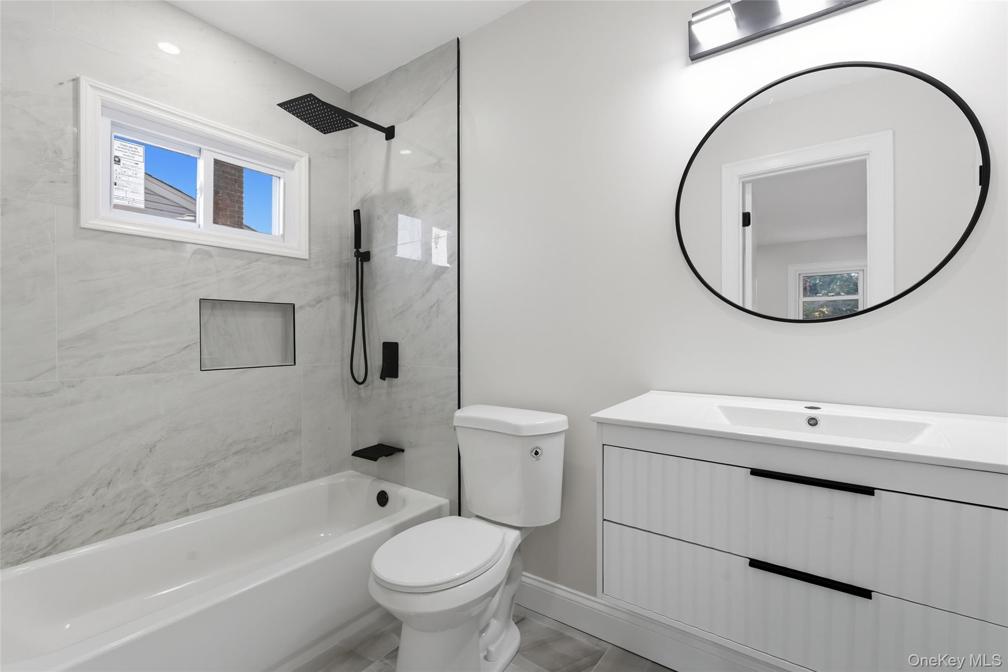 792 Glendale Road, Babylon, NY 11704