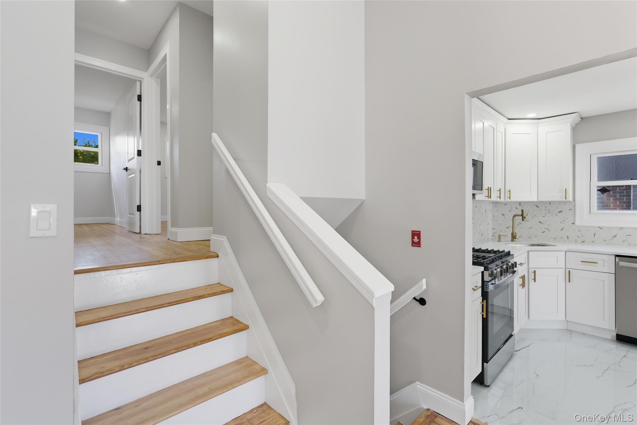 792 Glendale Road, Babylon, NY 11704