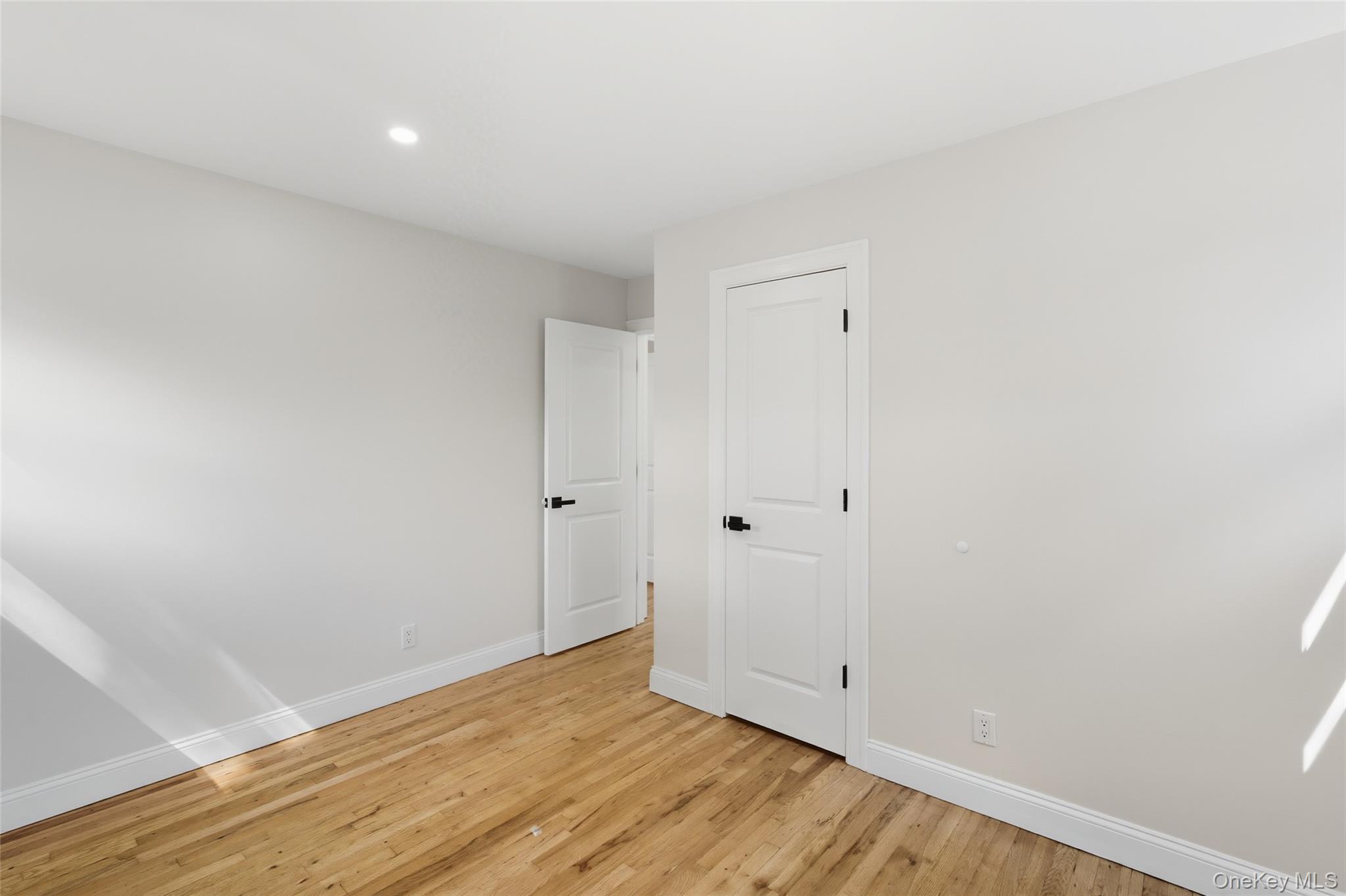 792 Glendale Road, Babylon, NY 11704