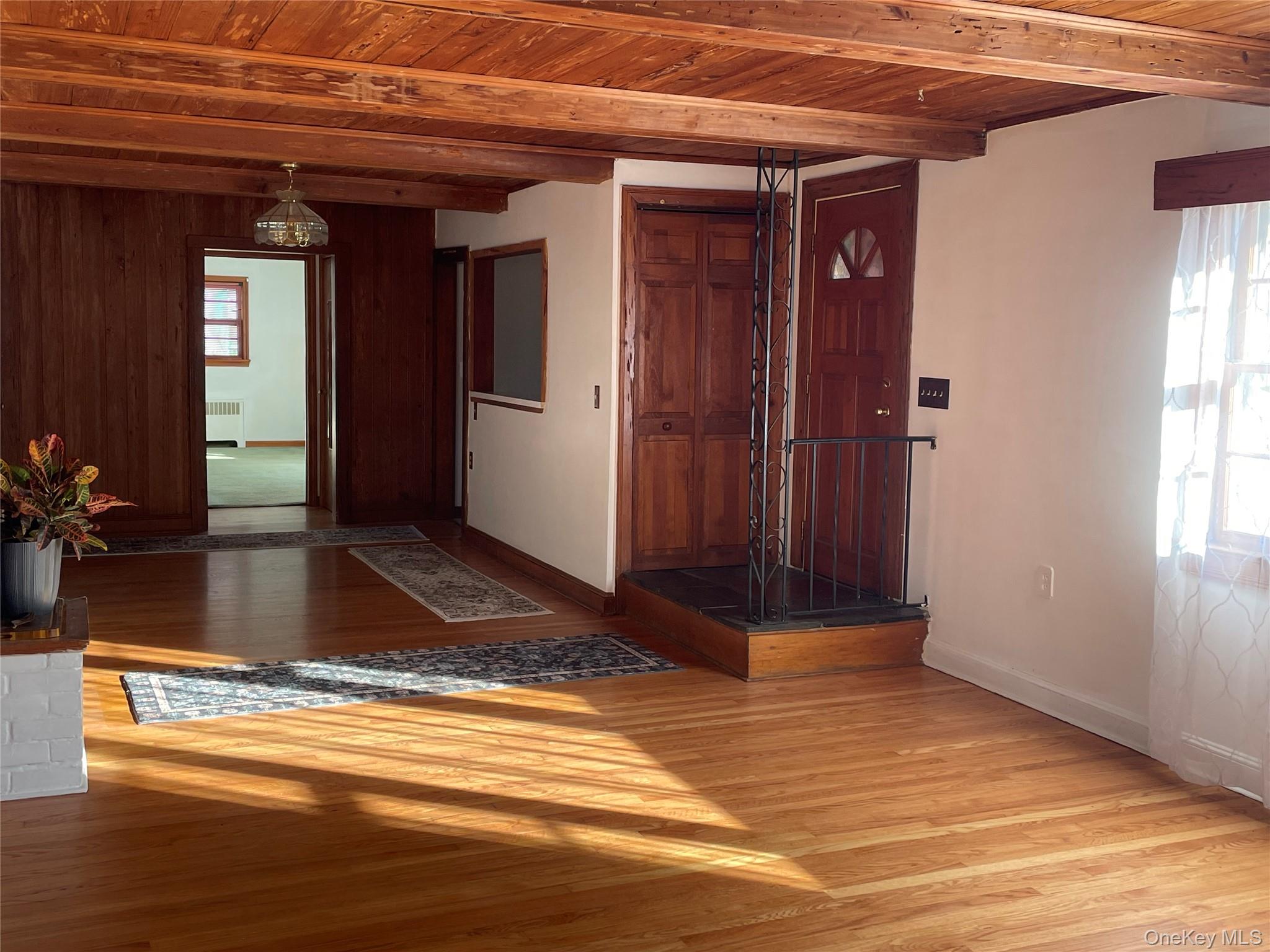 11 Fifth Avenue, Newburgh, NY 12550