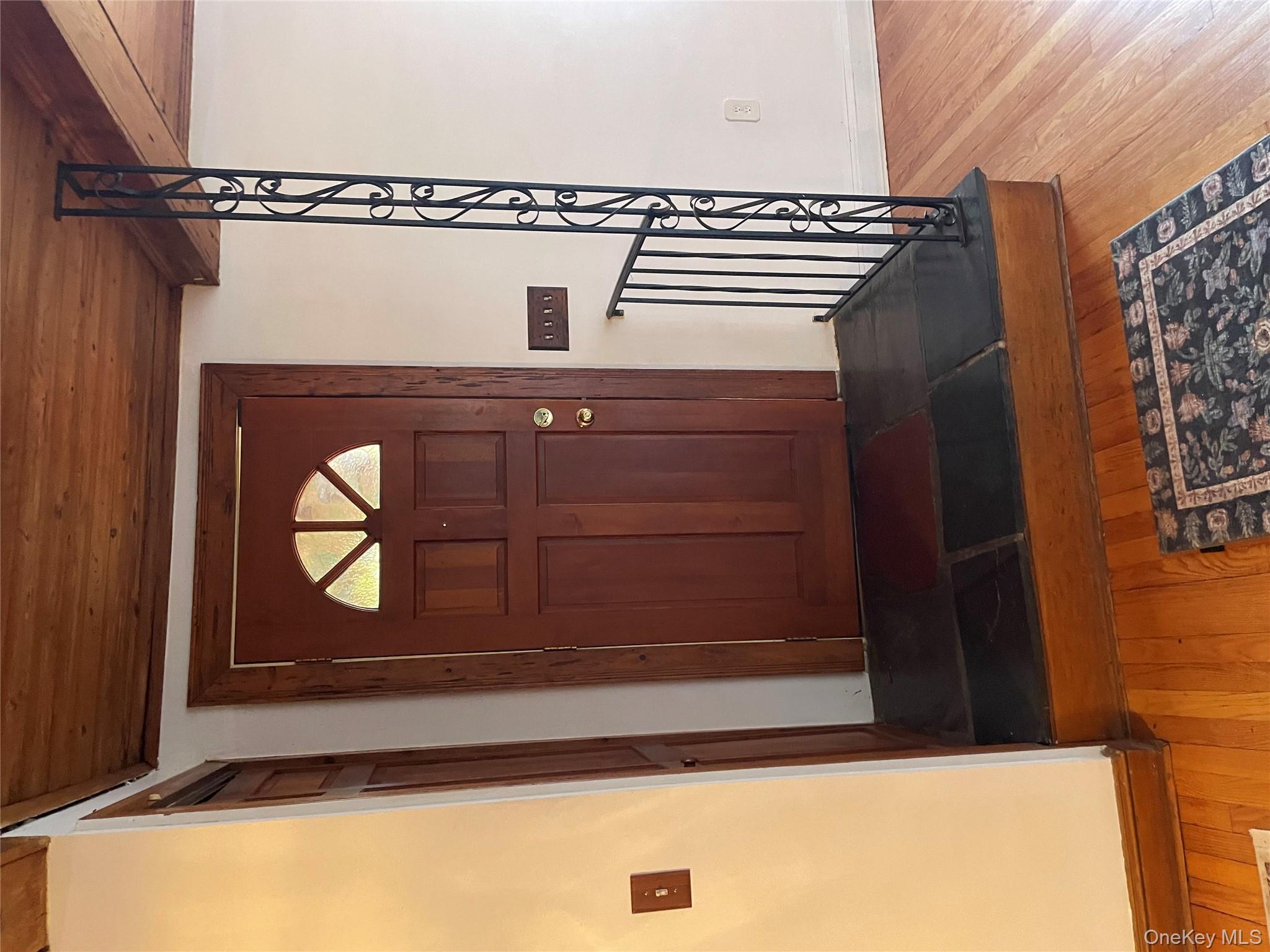 11 Fifth Avenue, Newburgh, NY 12550