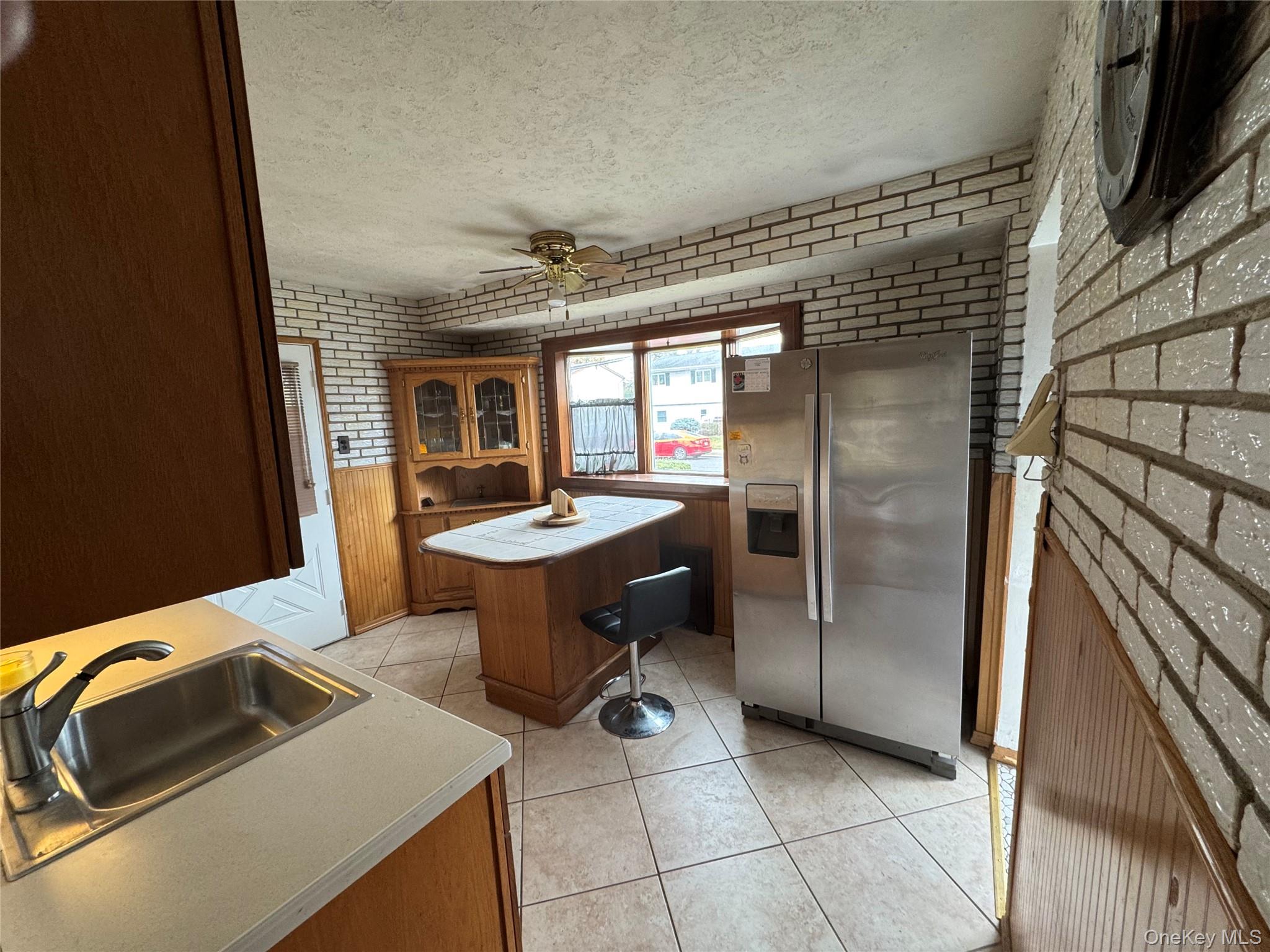 15 Scherer Street, Bethpage, NY 11714