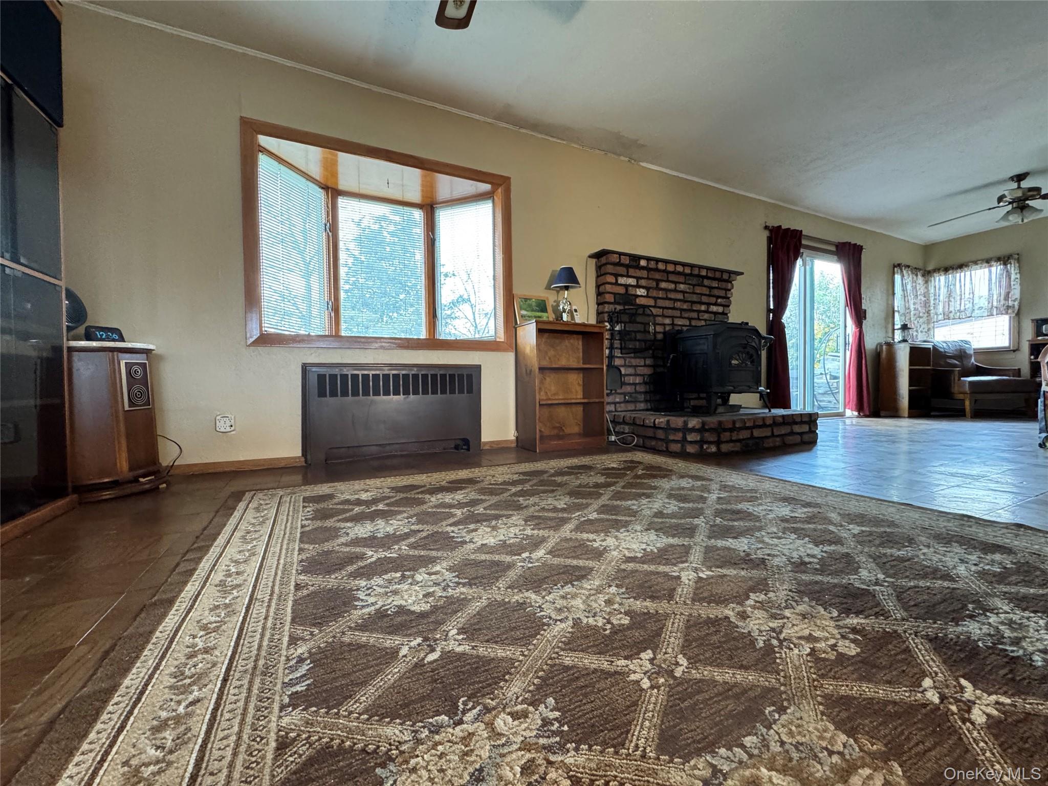 15 Scherer Street, Bethpage, NY 11714