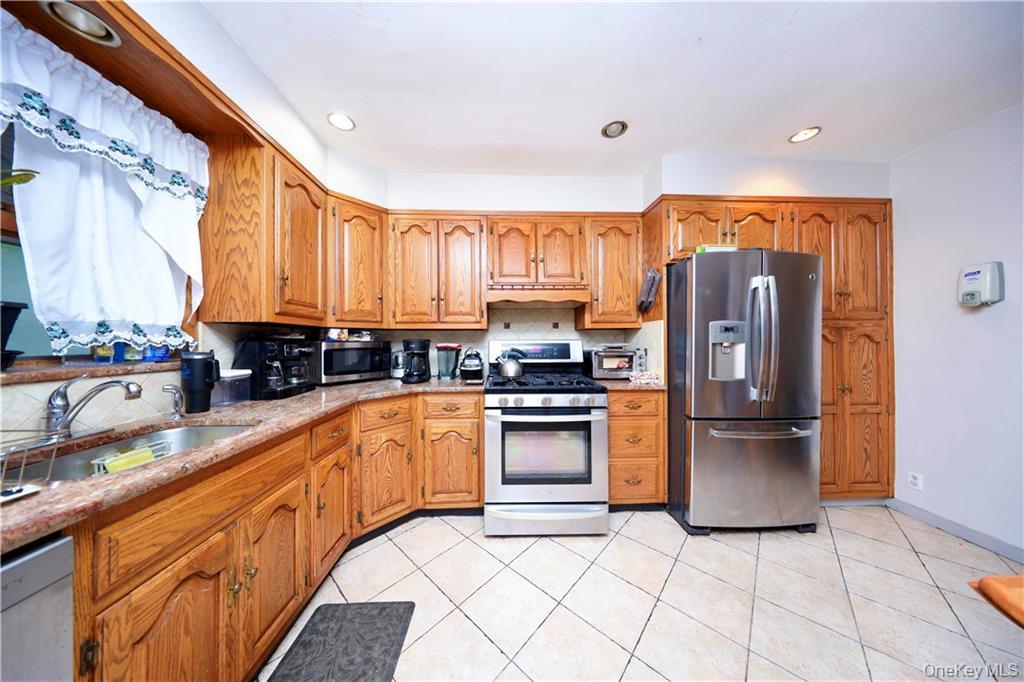 1296 E 54th Street, Brooklyn, NY 11234