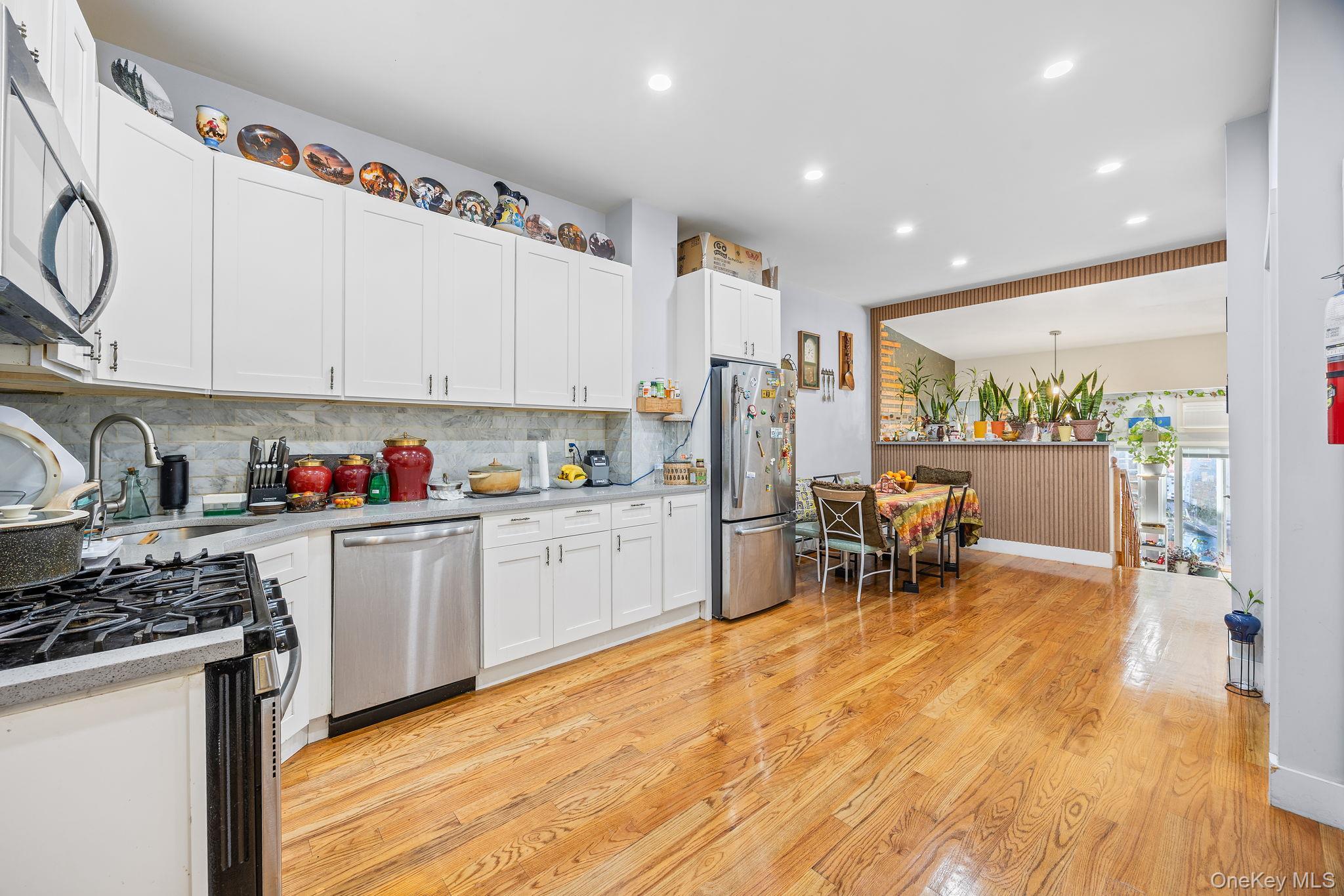 414 Chestnut Street, Brooklyn, NY 11208