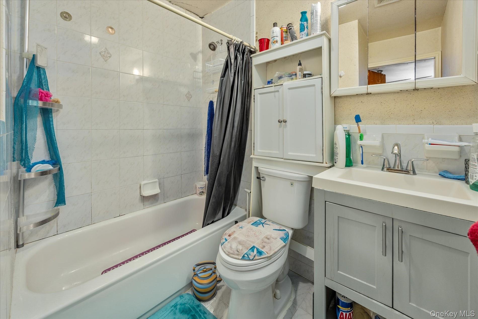 657 E 102nd Street, Brooklyn, NY 11236