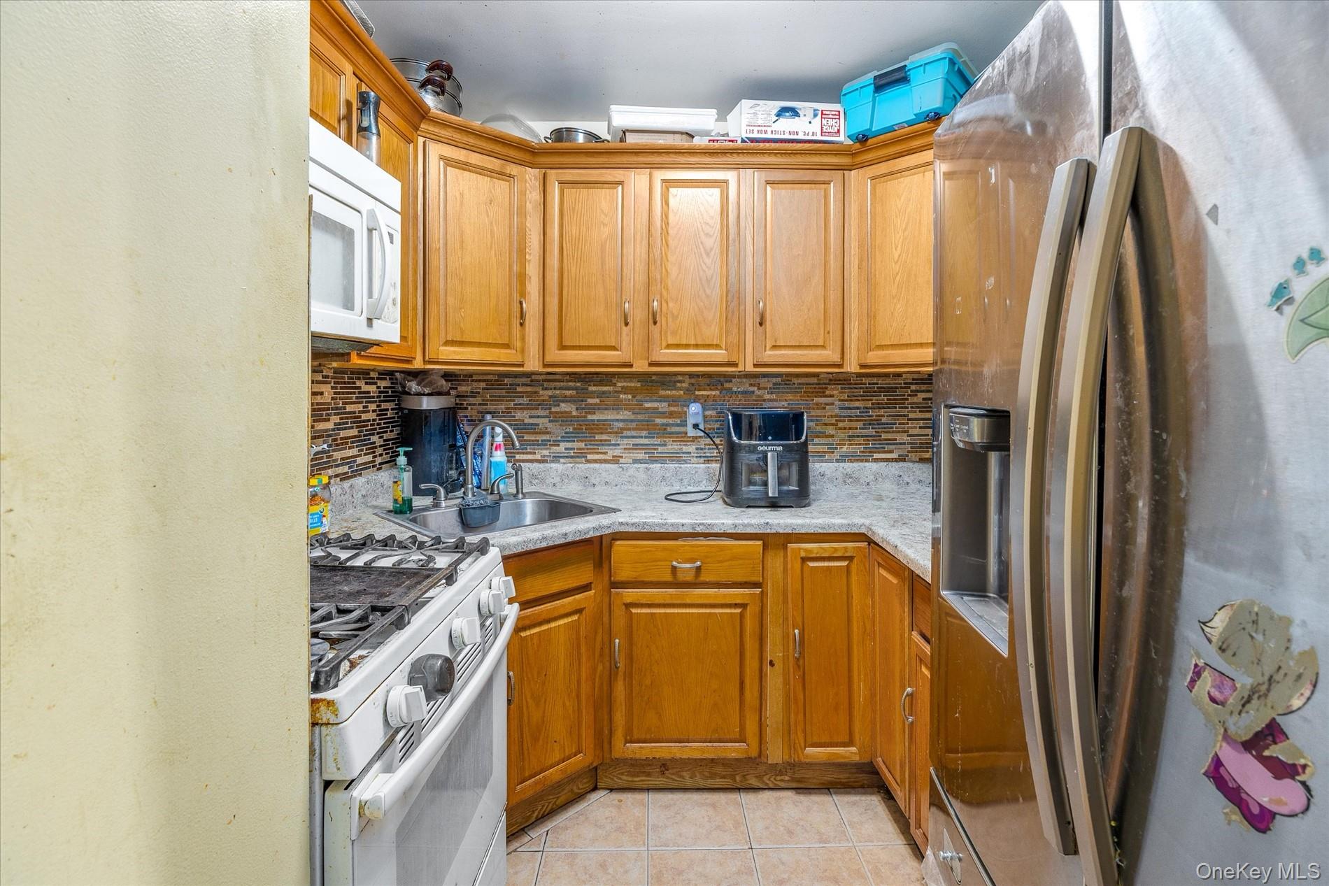 657 E 102nd Street, Brooklyn, NY 11236