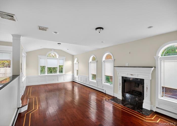 6 Robert Court, Center Moriches, NY 11934