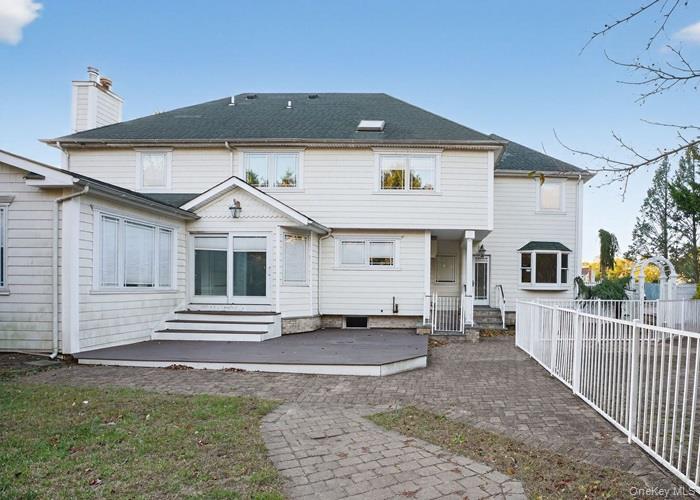 6 Robert Court, Center Moriches, NY 11934