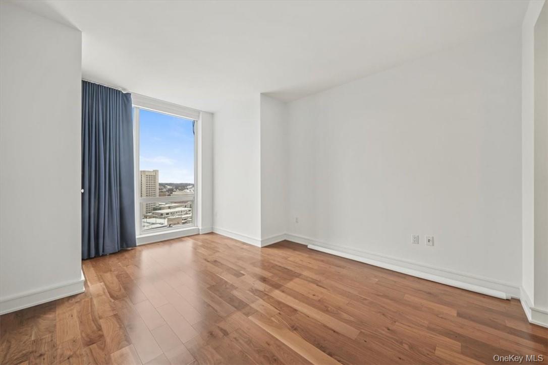 5 Renaissance # 21E, White Plains, NY 10601