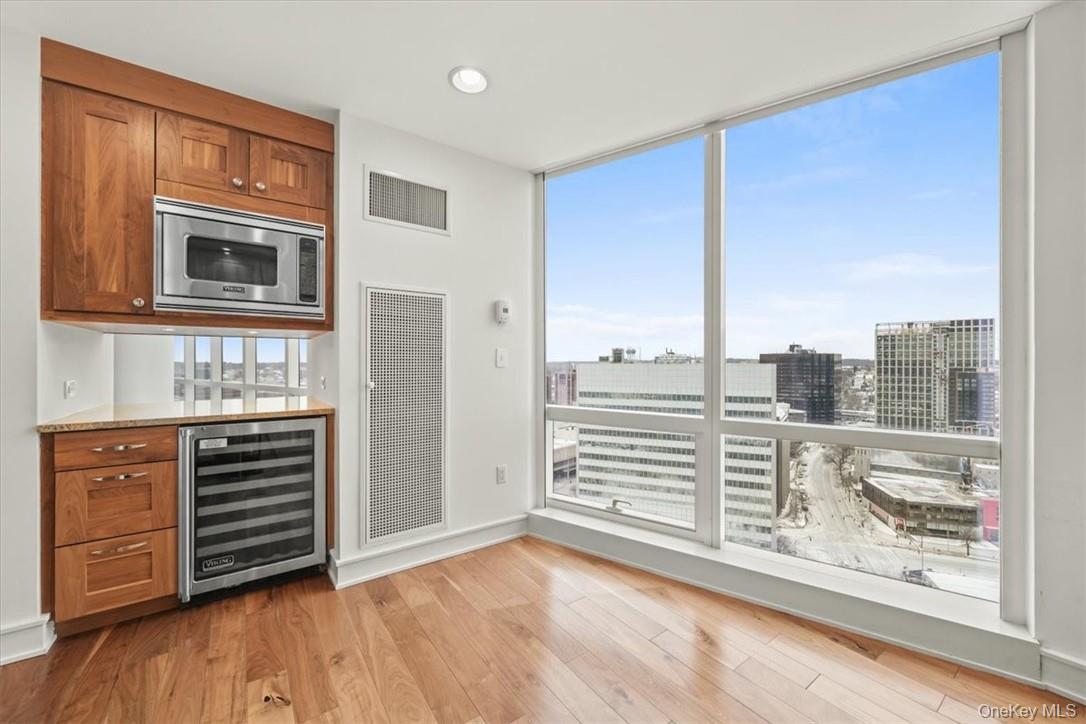 5 Renaissance # 21E, White Plains, NY 10601